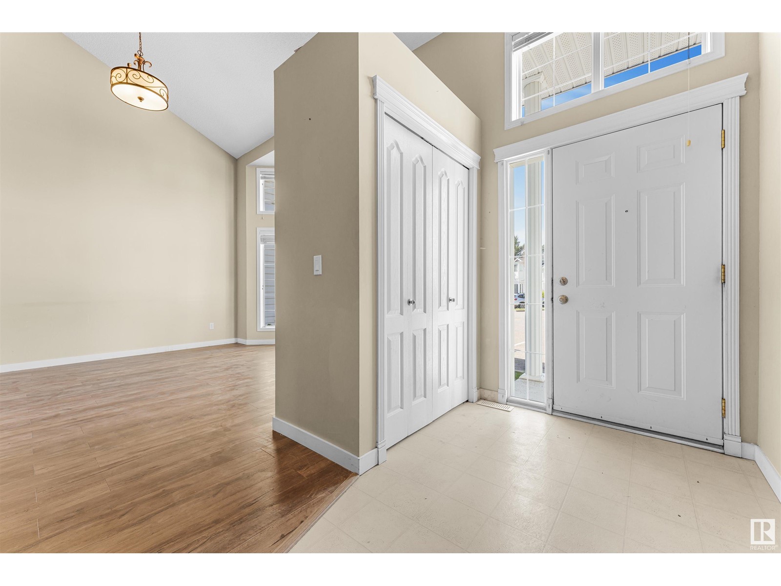 Property at #82 3380 28A AV NW image 5