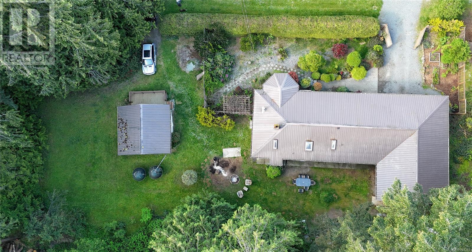 Property at 34 Malaspina Dr image 2
