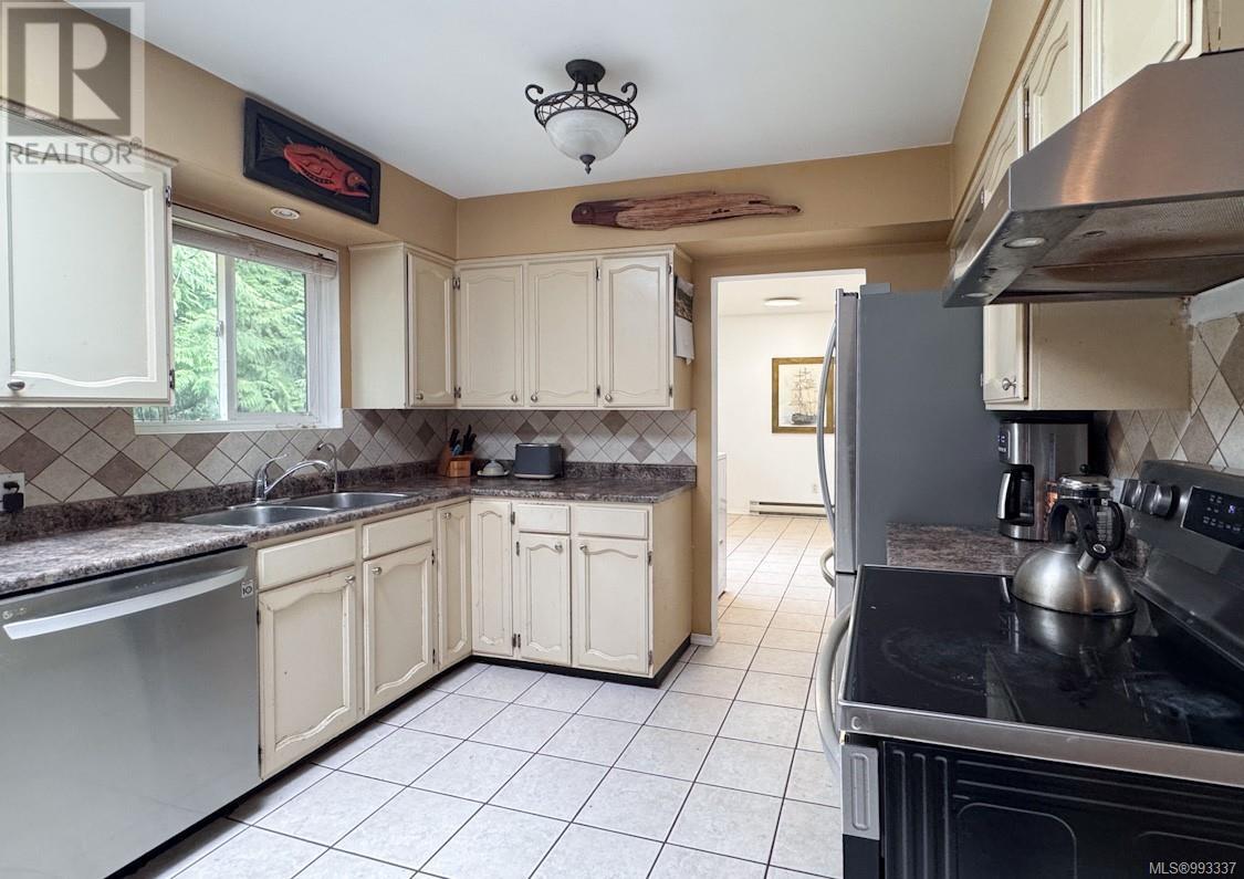 34 Malaspina Dr, Gabriola Island, British Columbia  V0R 1X1 - Photo 3 - 993337