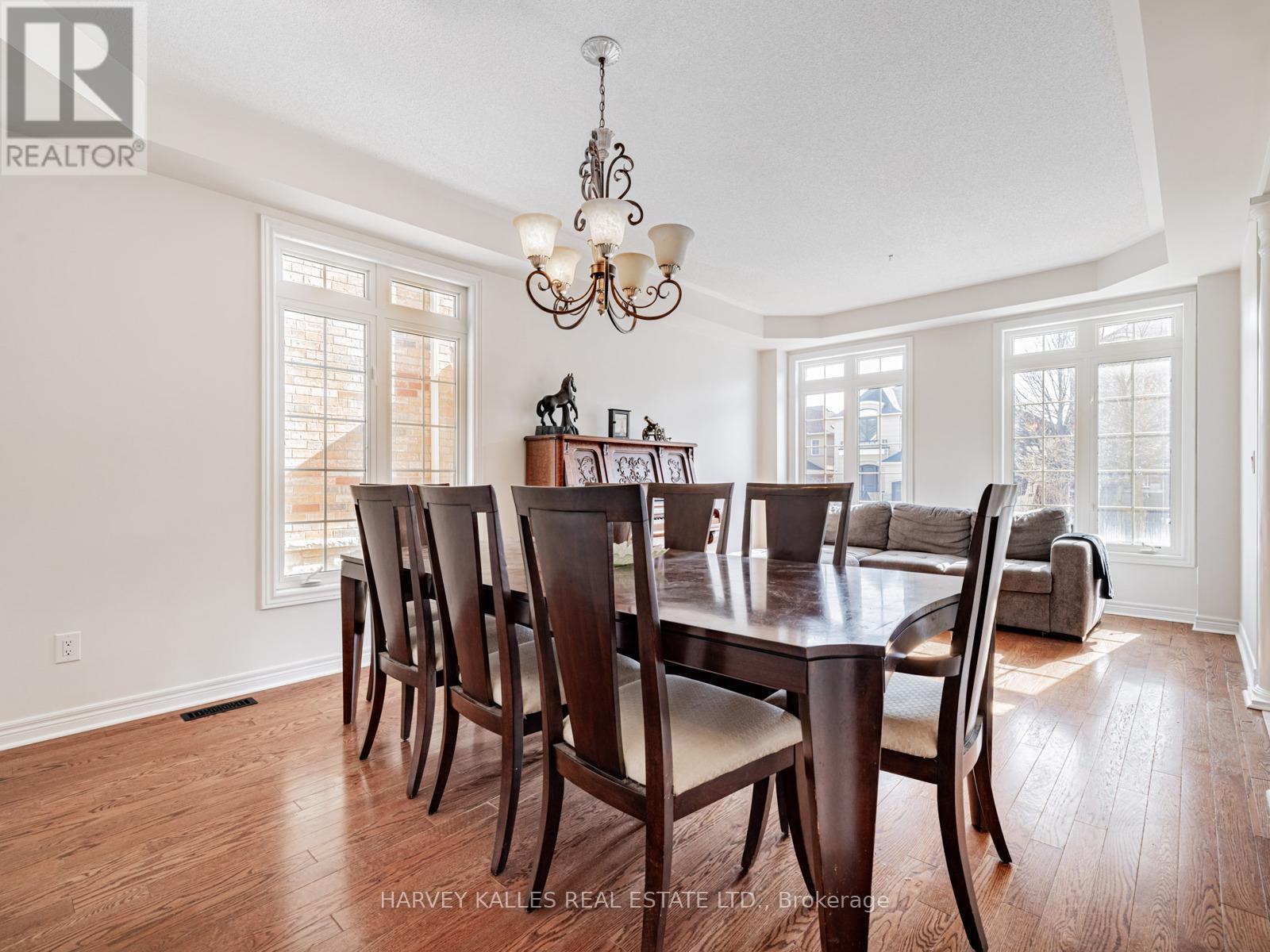 Property at 41 WILLIAM BOWES BOULEVARD image 5