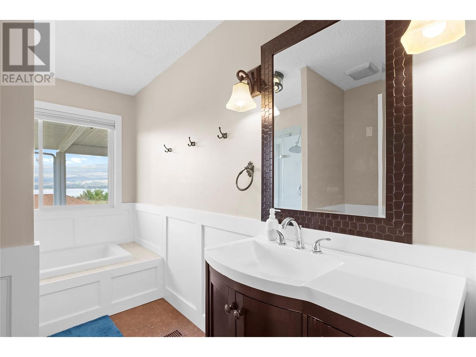 1064 Kelly Drive, West Kelowna, British Columbia  V1Z 2T2 - Photo 24 - 10346168