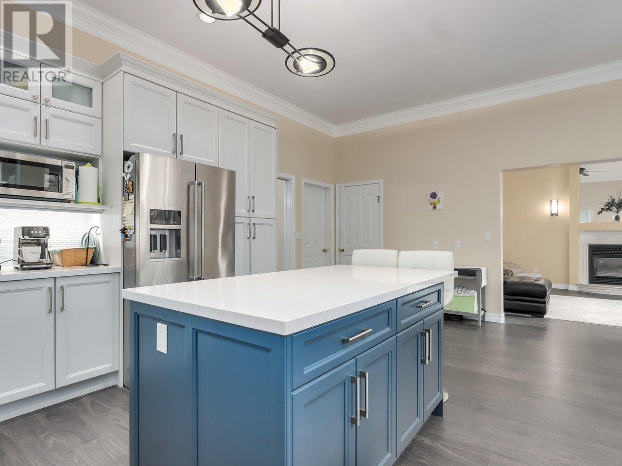 305 Sorrento Place, Coquitlam, British Columbia  V3K 6P4 - Photo 13 - R3001021