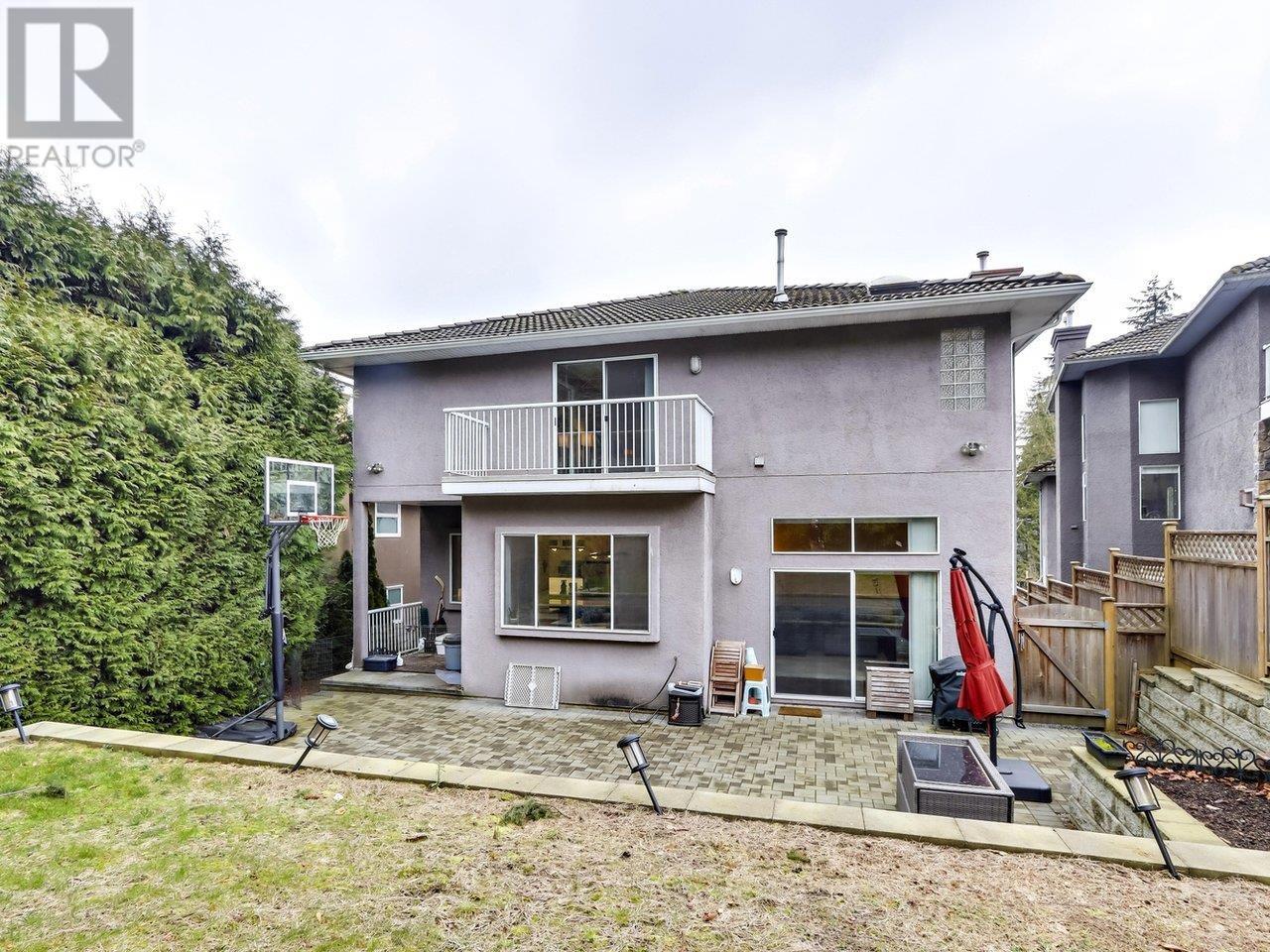 305 Sorrento Place, Coquitlam, British Columbia  V3K 6P4 - Photo 40 - R3001021