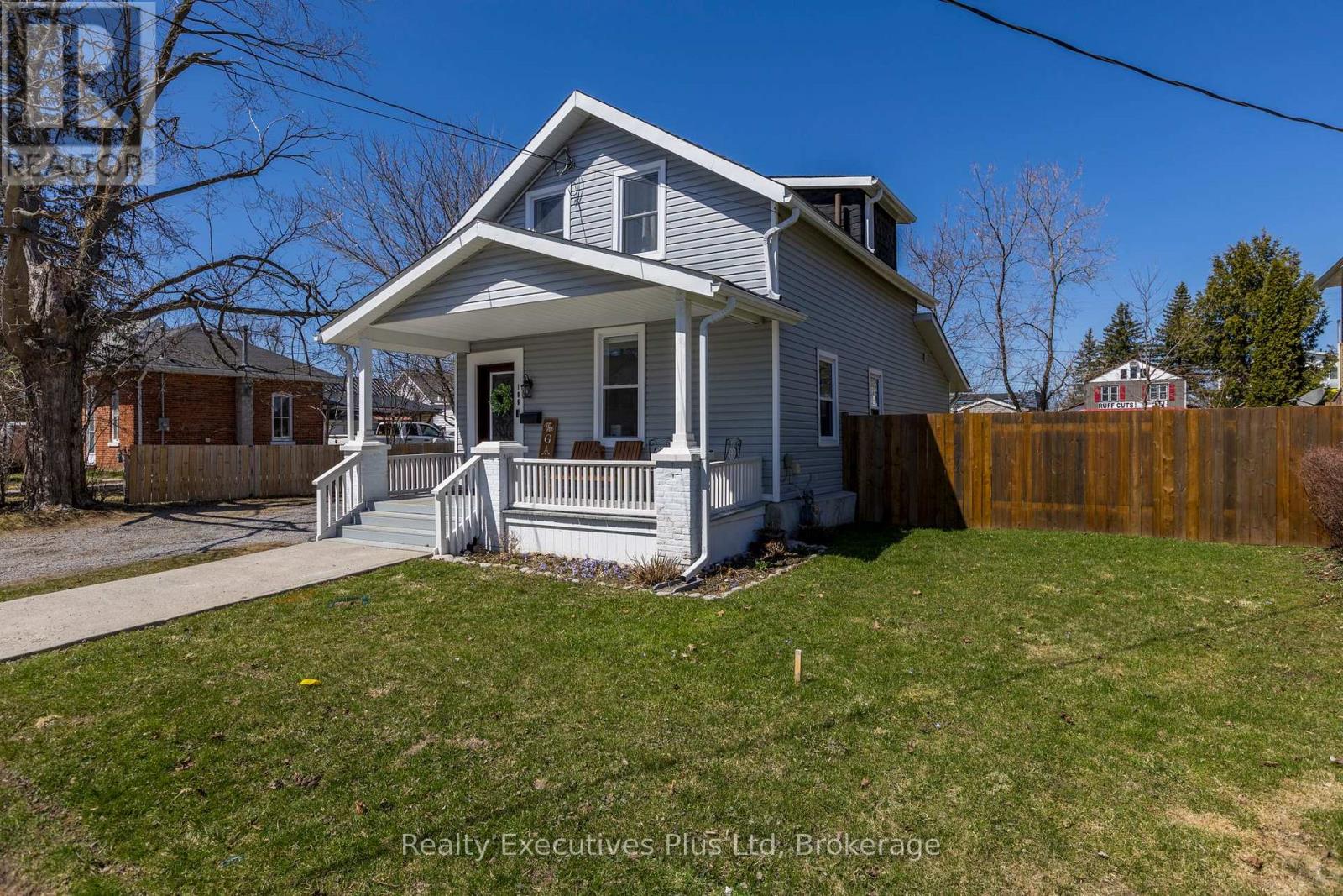 Property at 106 KING STREET image 2