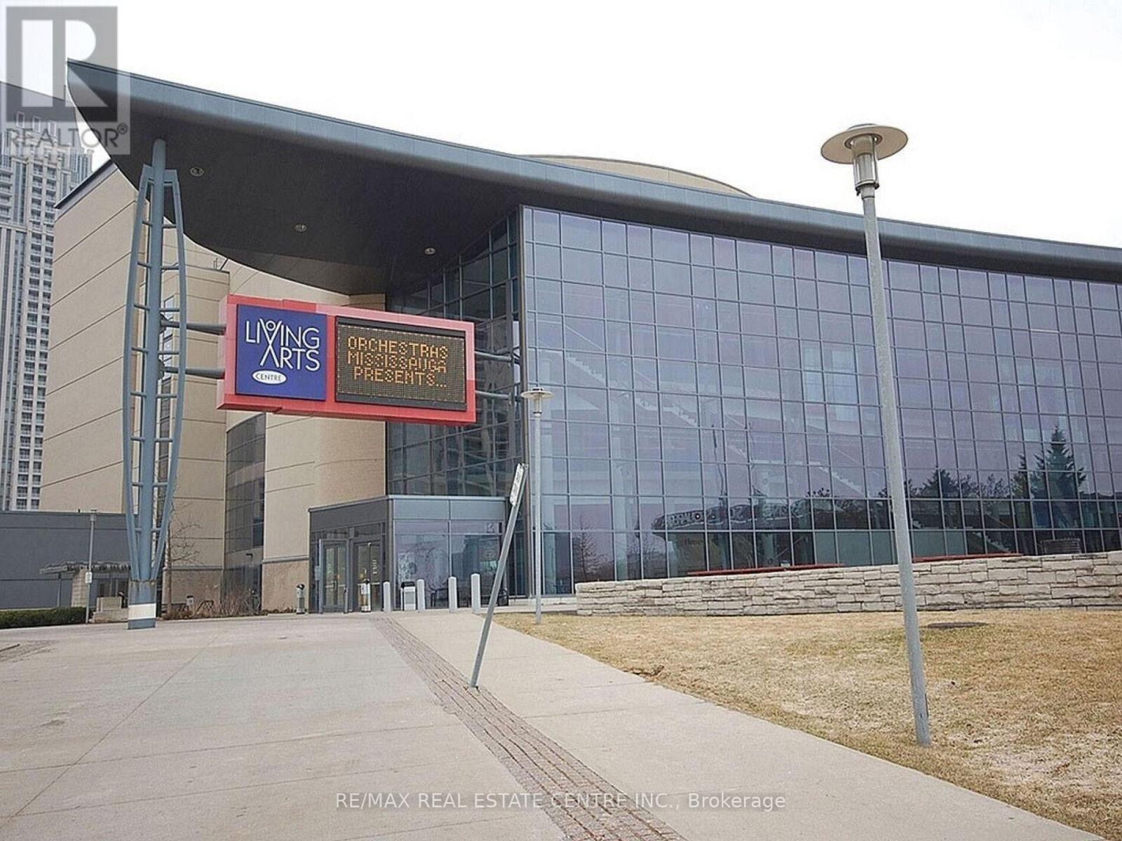 6004 - 3900 Confederation Parkway, Mississauga, Ontario  L5B 0M3 - Photo 48 - W12138621