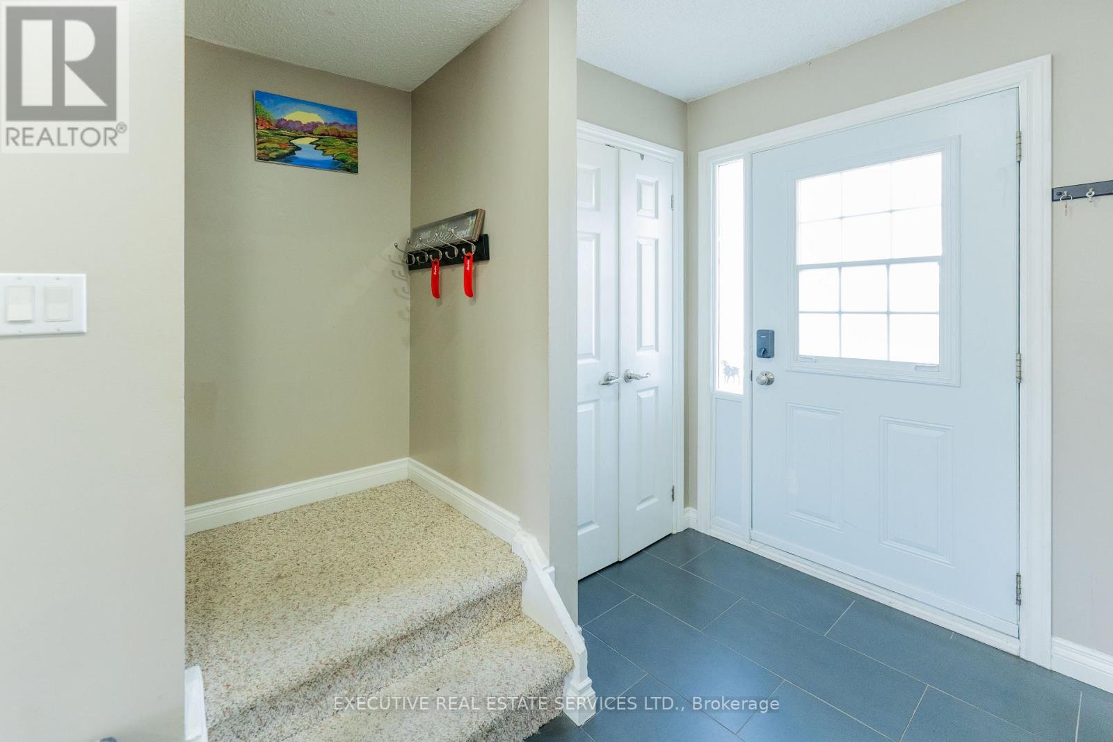 24 Kingham Road, Halton Hills, Ontario  L7J 1S4 - Photo 2 - W12138638