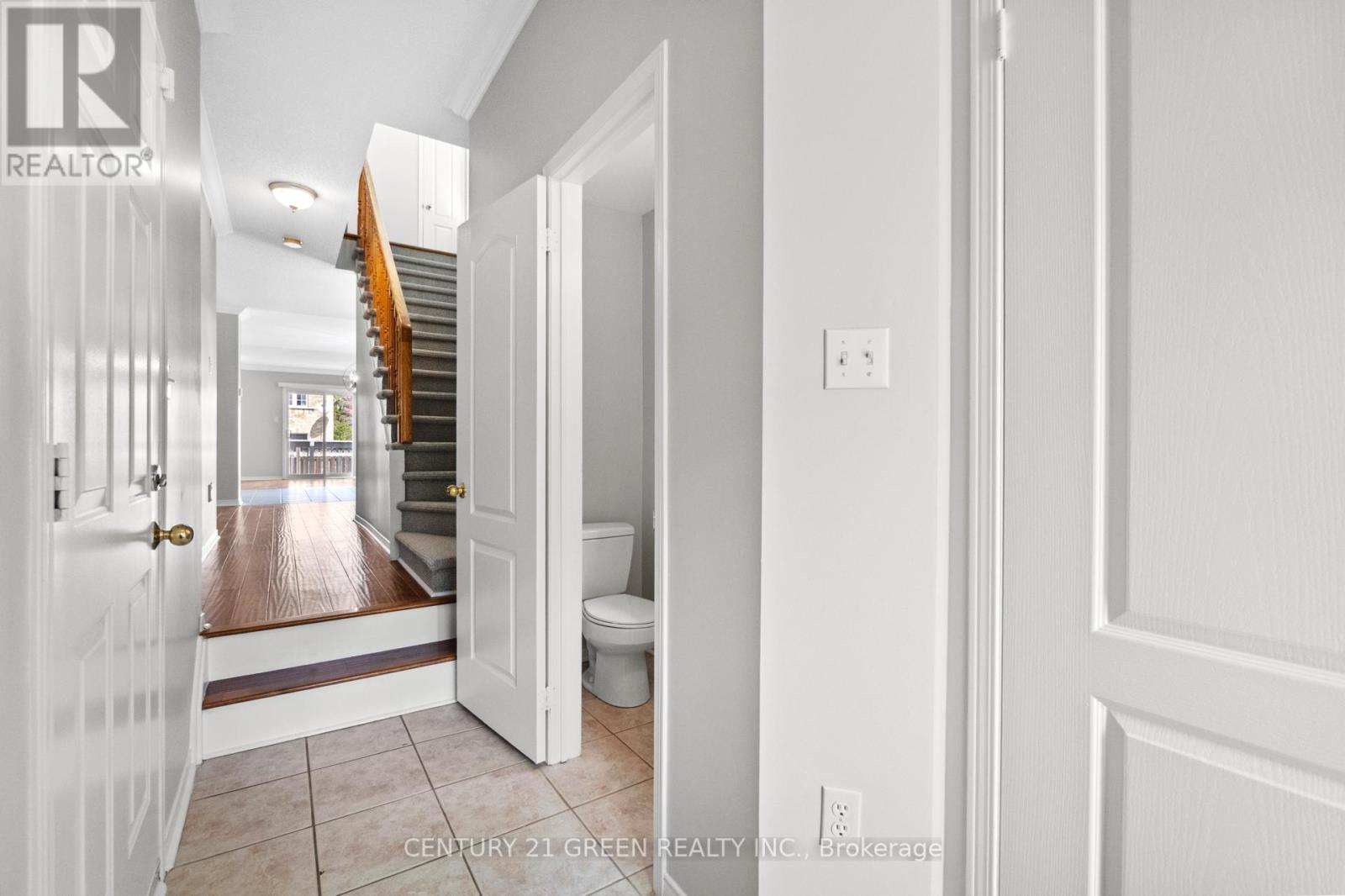 5162 Preservation Circle, Mississauga, Ontario  L5M 7T4 - Photo 10 - W12138688