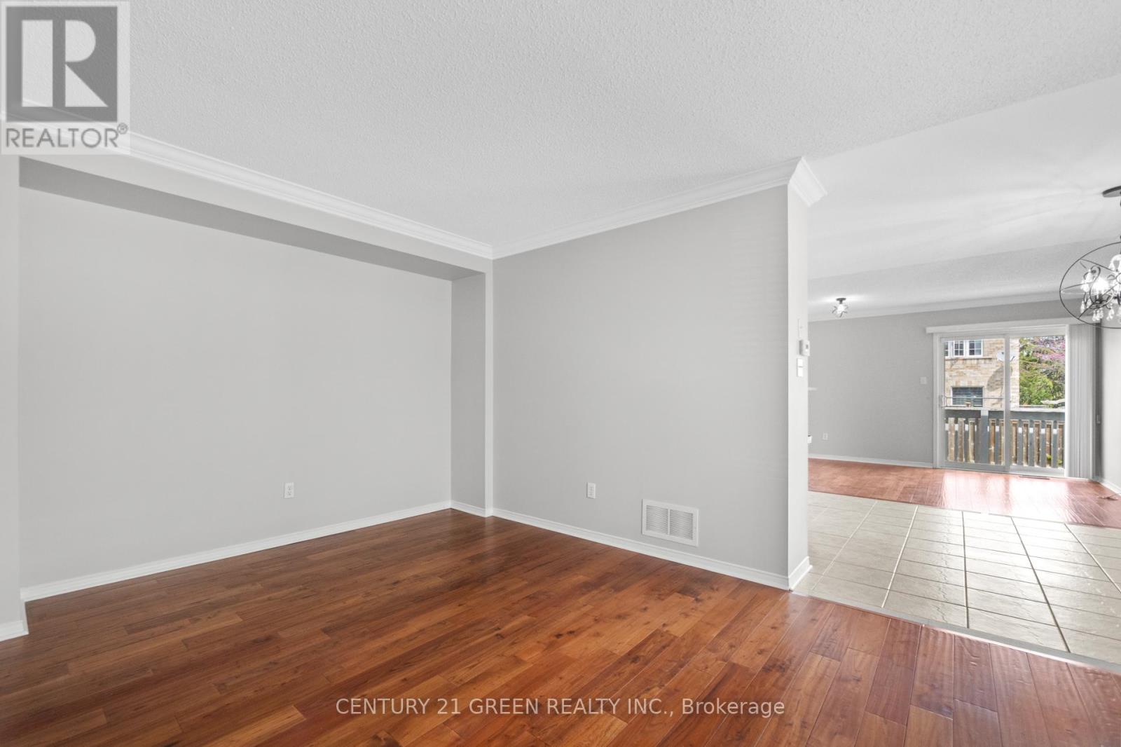 5162 Preservation Circle, Mississauga, Ontario  L5M 7T4 - Photo 15 - W12138688