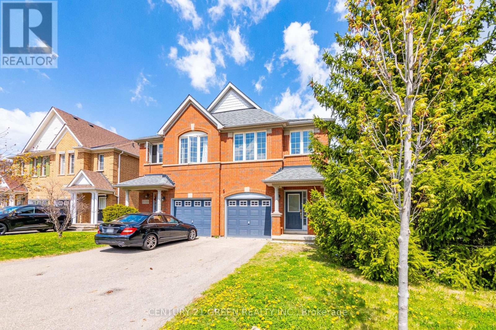 5162 Preservation Circle, Mississauga, Ontario  L5M 7T4 - Photo 3 - W12138688