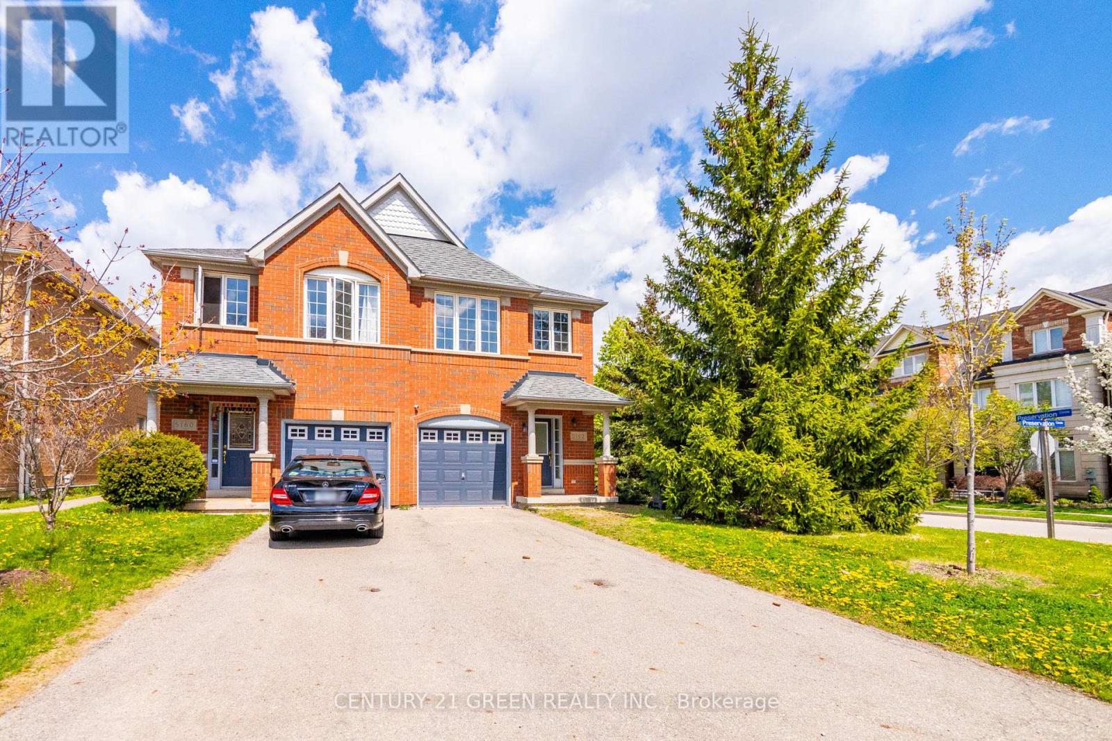 5162 Preservation Circle, Mississauga, Ontario  L5M 7T4 - Photo 4 - W12138688
