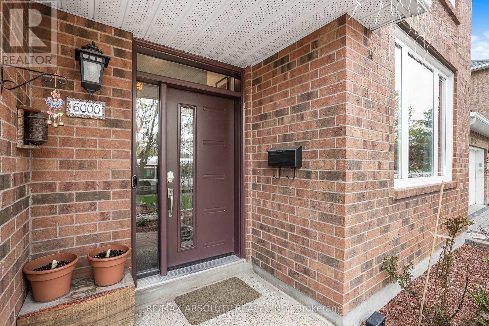 Property at 6000 LONGLEAF DRIVE image 2