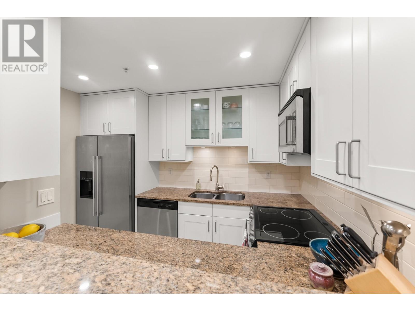 1816 Collingwood Street, Vancouver, British Columbia  V6R 3K5 - Photo 10 - R3001007