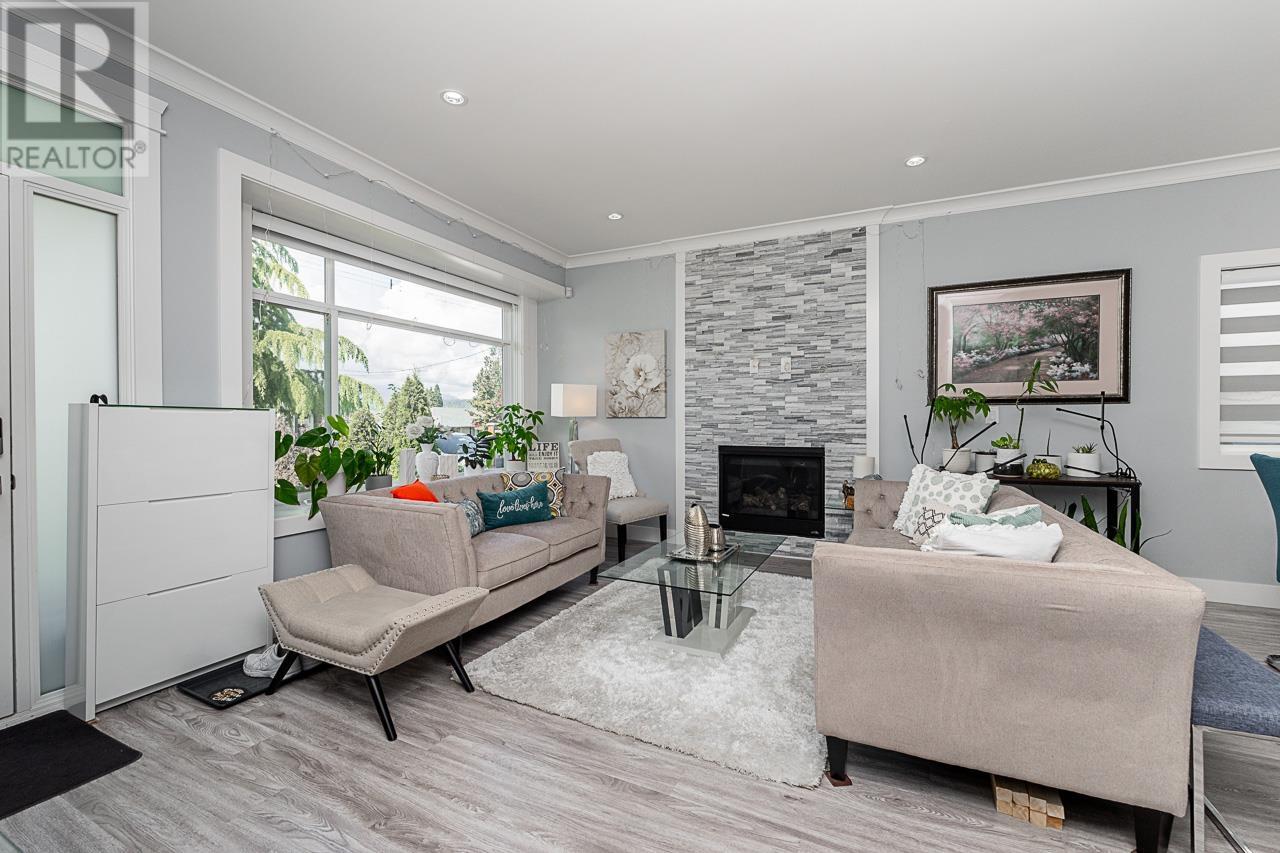 Property at 7954 EDMONDS STREET image 3