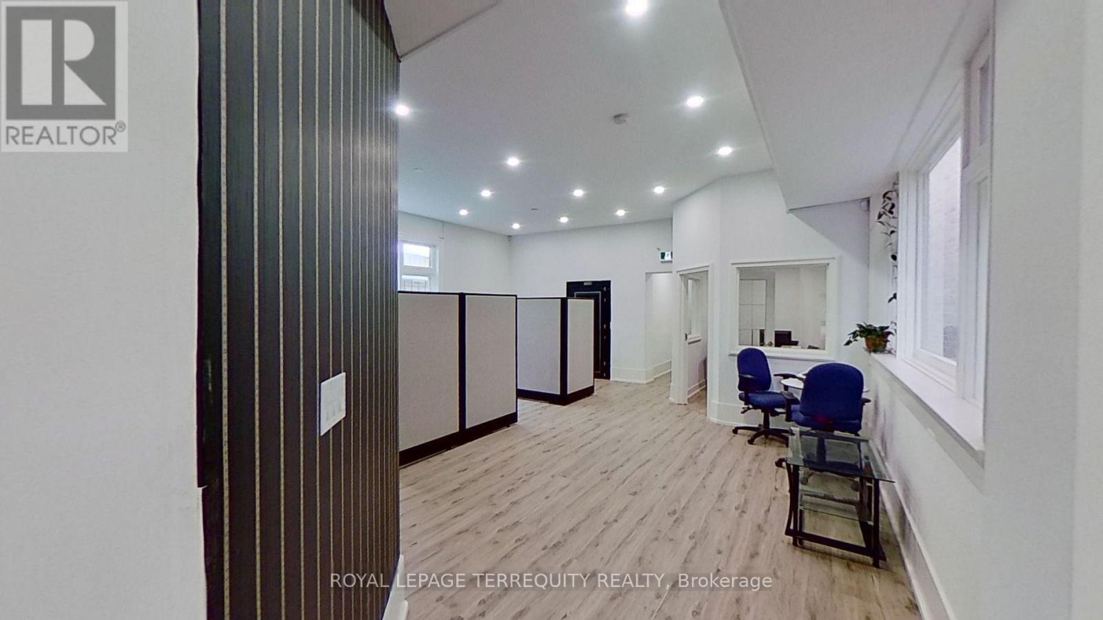 #2 - 10111 YONGE STREET, Richmond Hill, Ontario