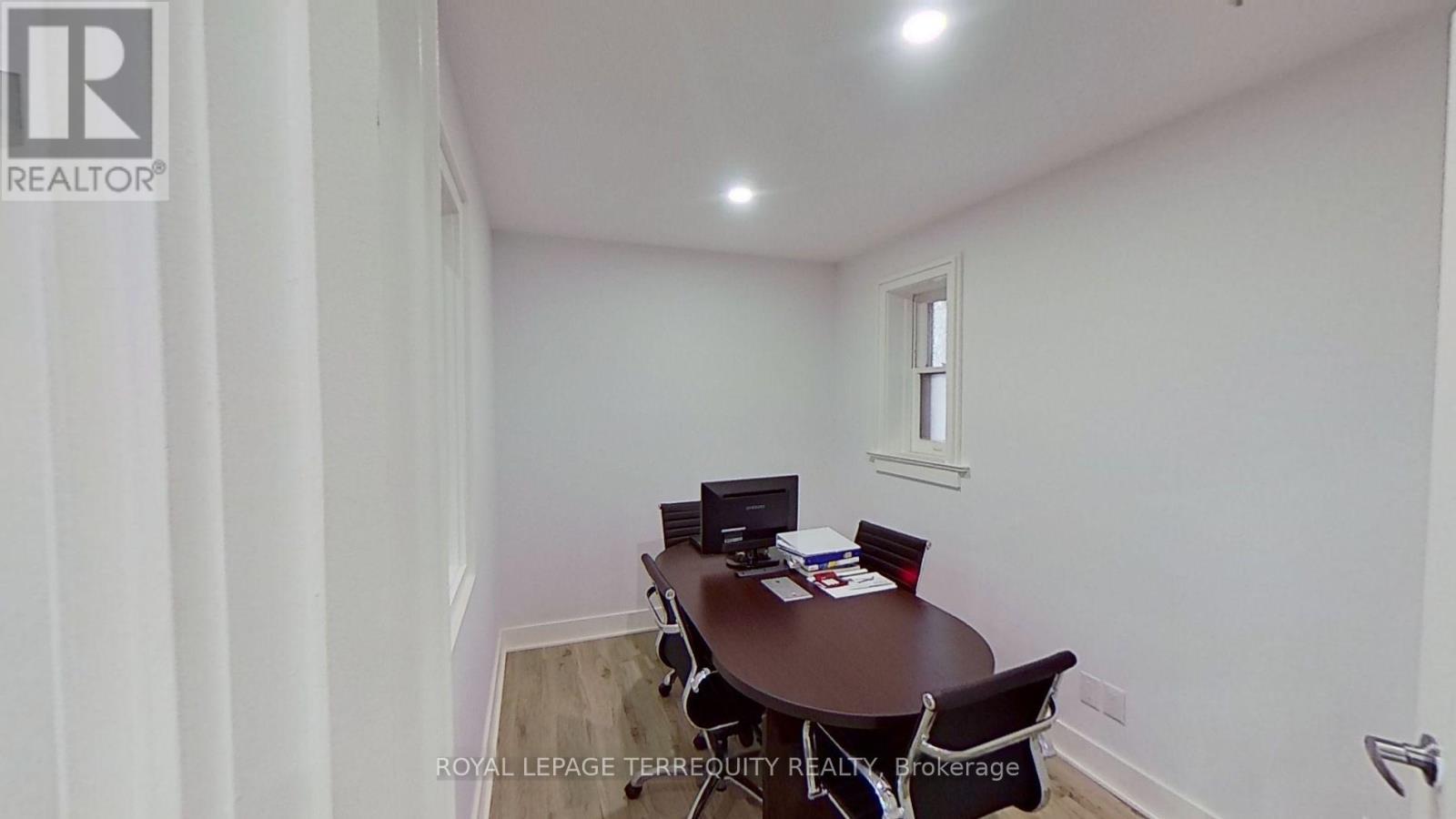 #2 - 10111 Yonge Street, Richmond Hill, Ontario  L4C 1T7 - Photo 5 - N12138723