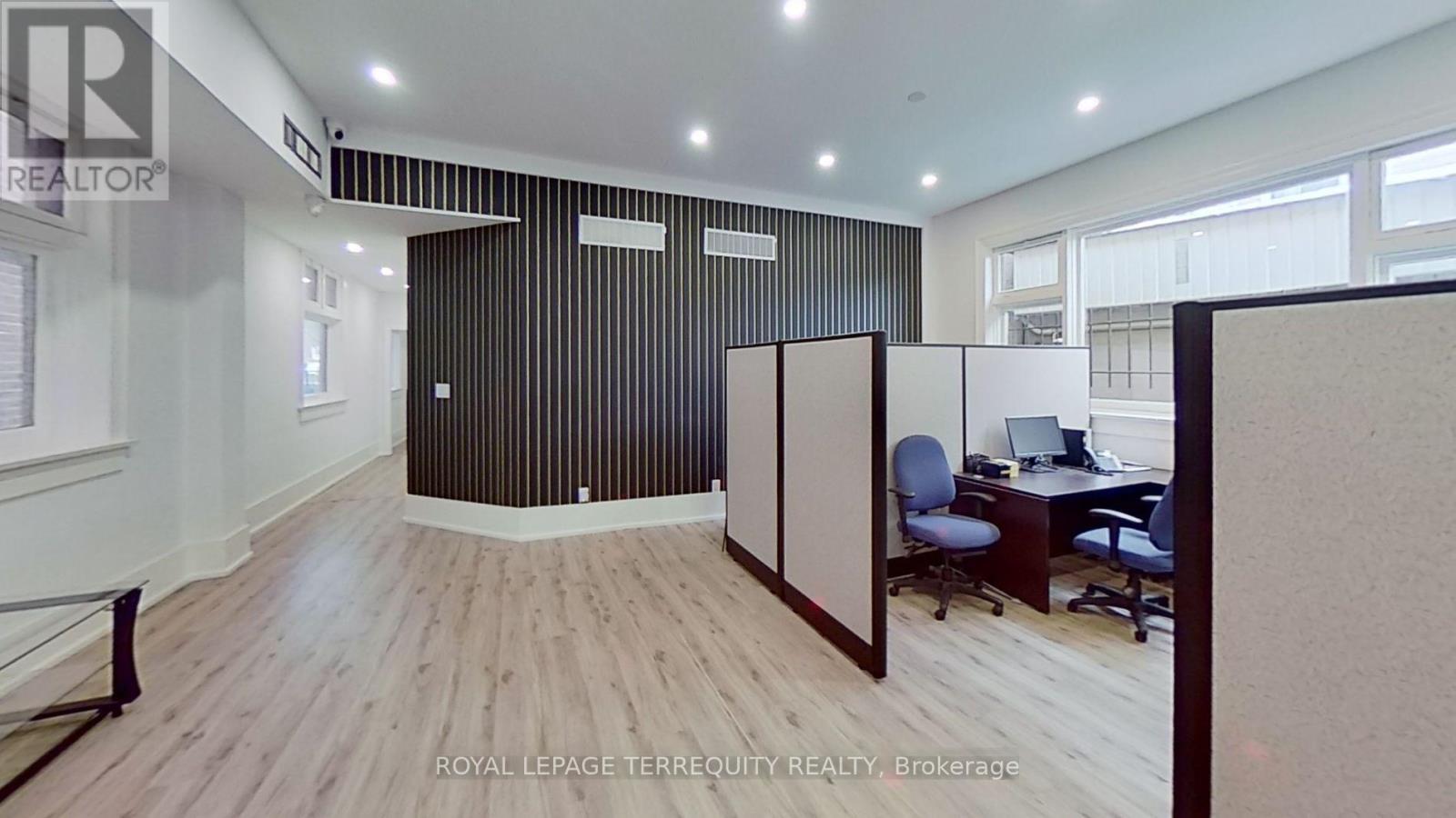 #2 - 10111 Yonge Street, Richmond Hill, Ontario  L4C 1T7 - Photo 6 - N12138723