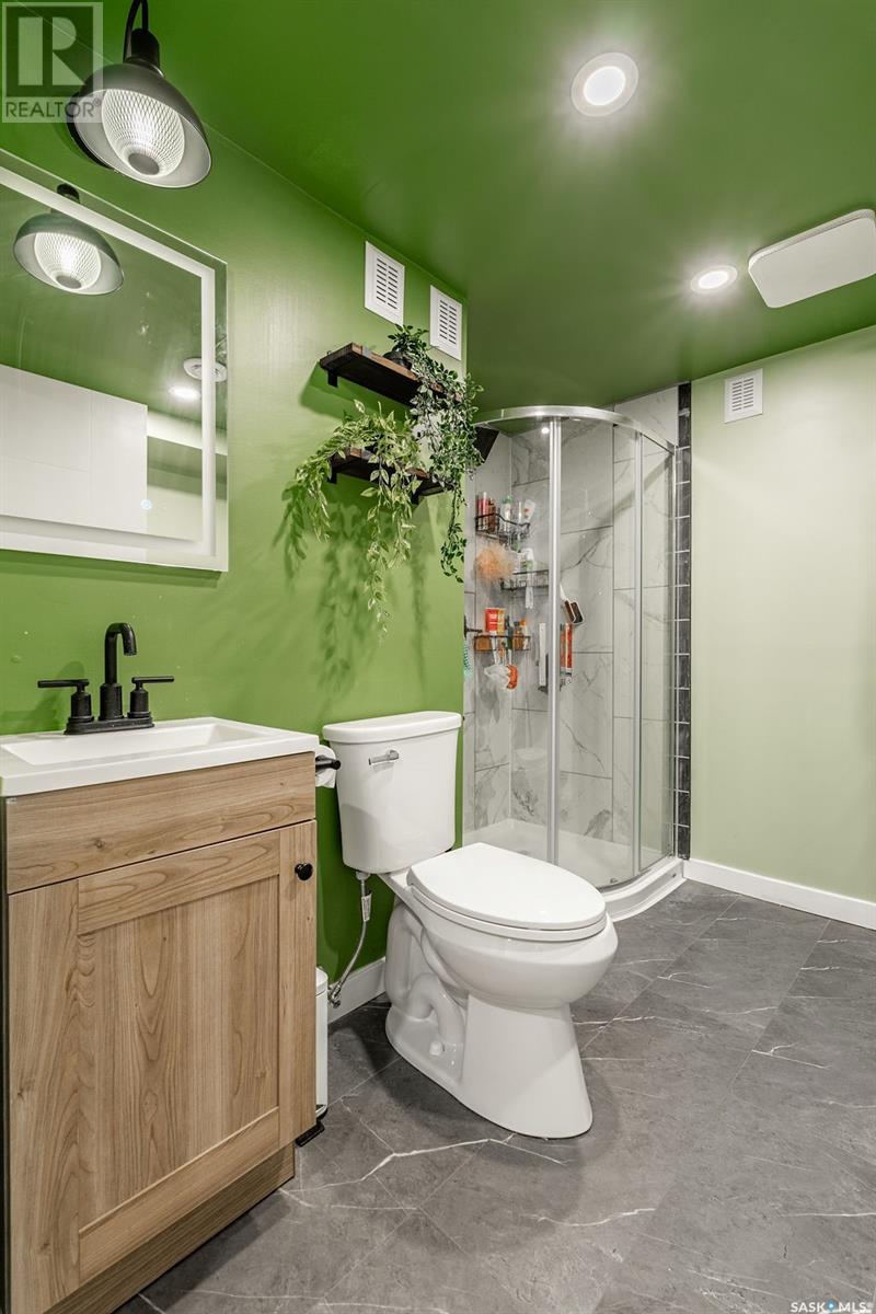2513 Ewart Avenue, Saskatoon, Saskatchewan  S7J 1Y7 - Photo 34 - SK005362