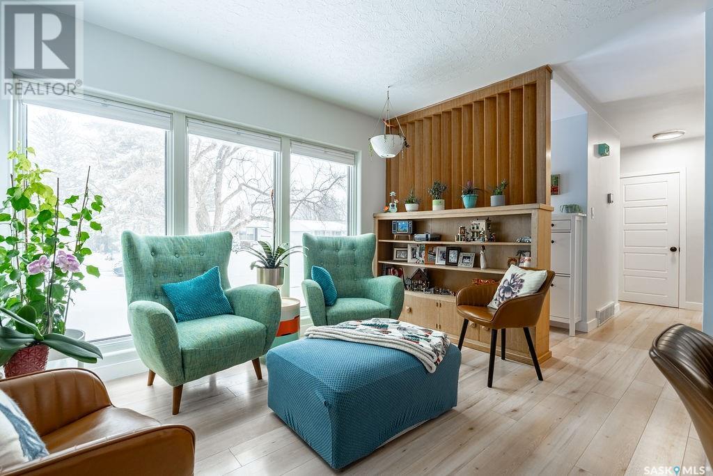 Property at 2513 Ewart AVENUE image 5