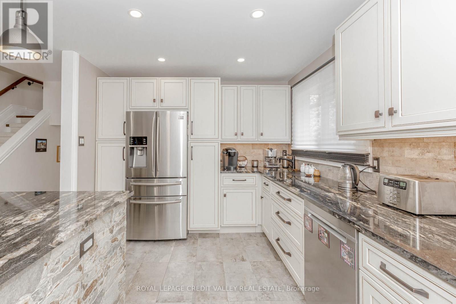 119 Connaught Crescent, Caledon, Ontario  L7E 2S3 - Photo 13 - W12138724