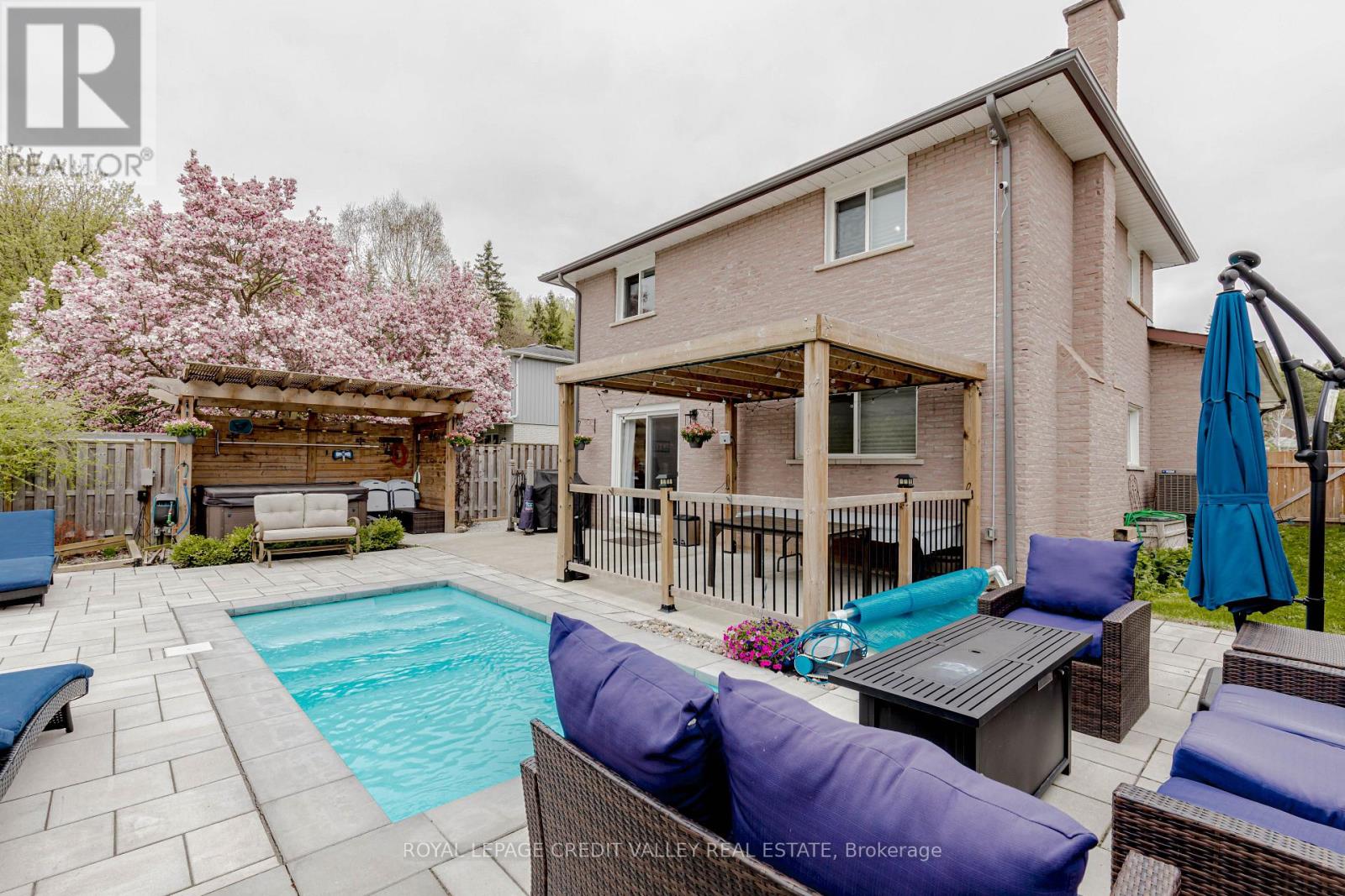 119 Connaught Crescent, Caledon, Ontario  L7E 2S3 - Photo 44 - W12138724