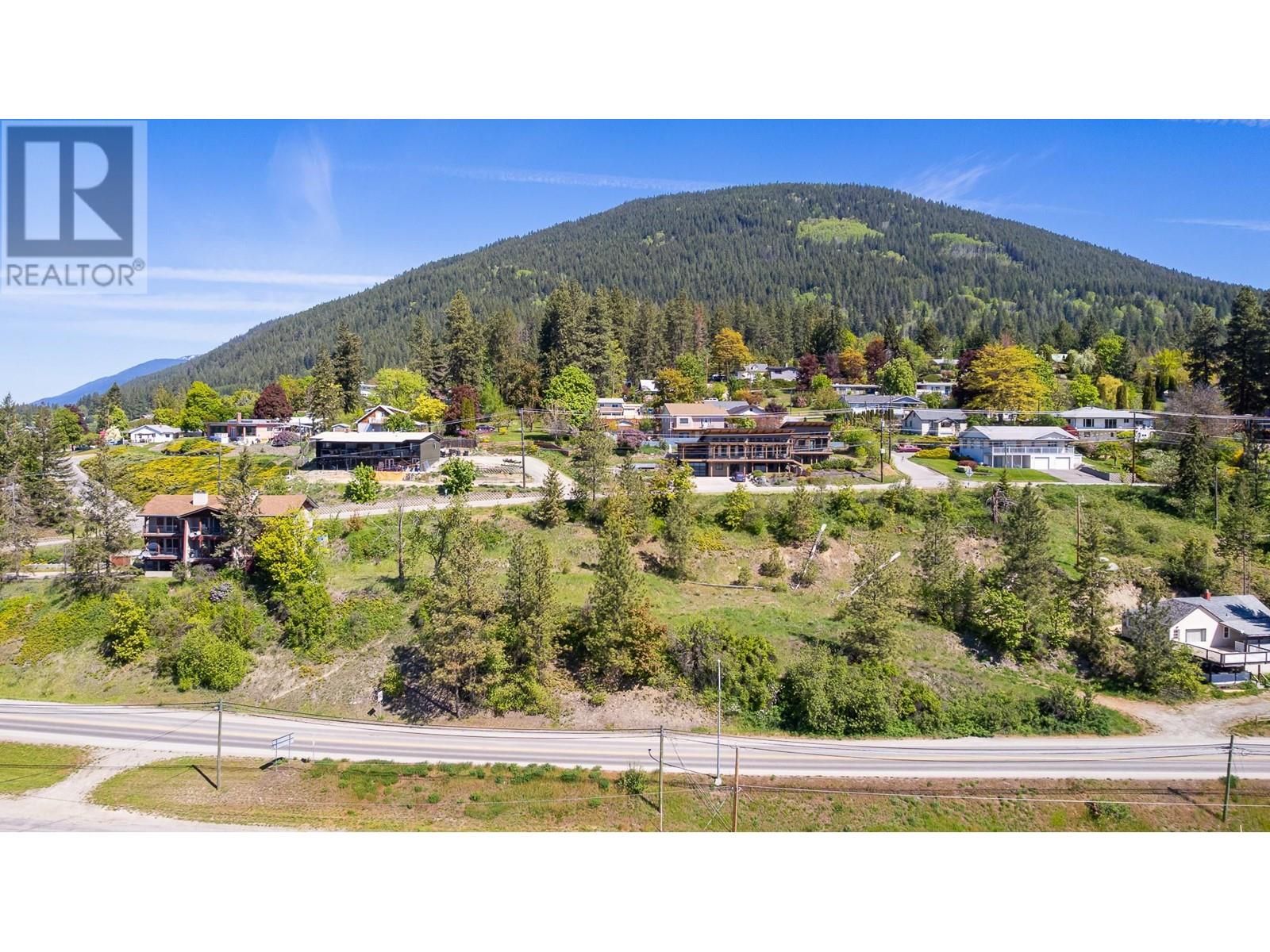 2312 Canyon Street, creston, British Columbia