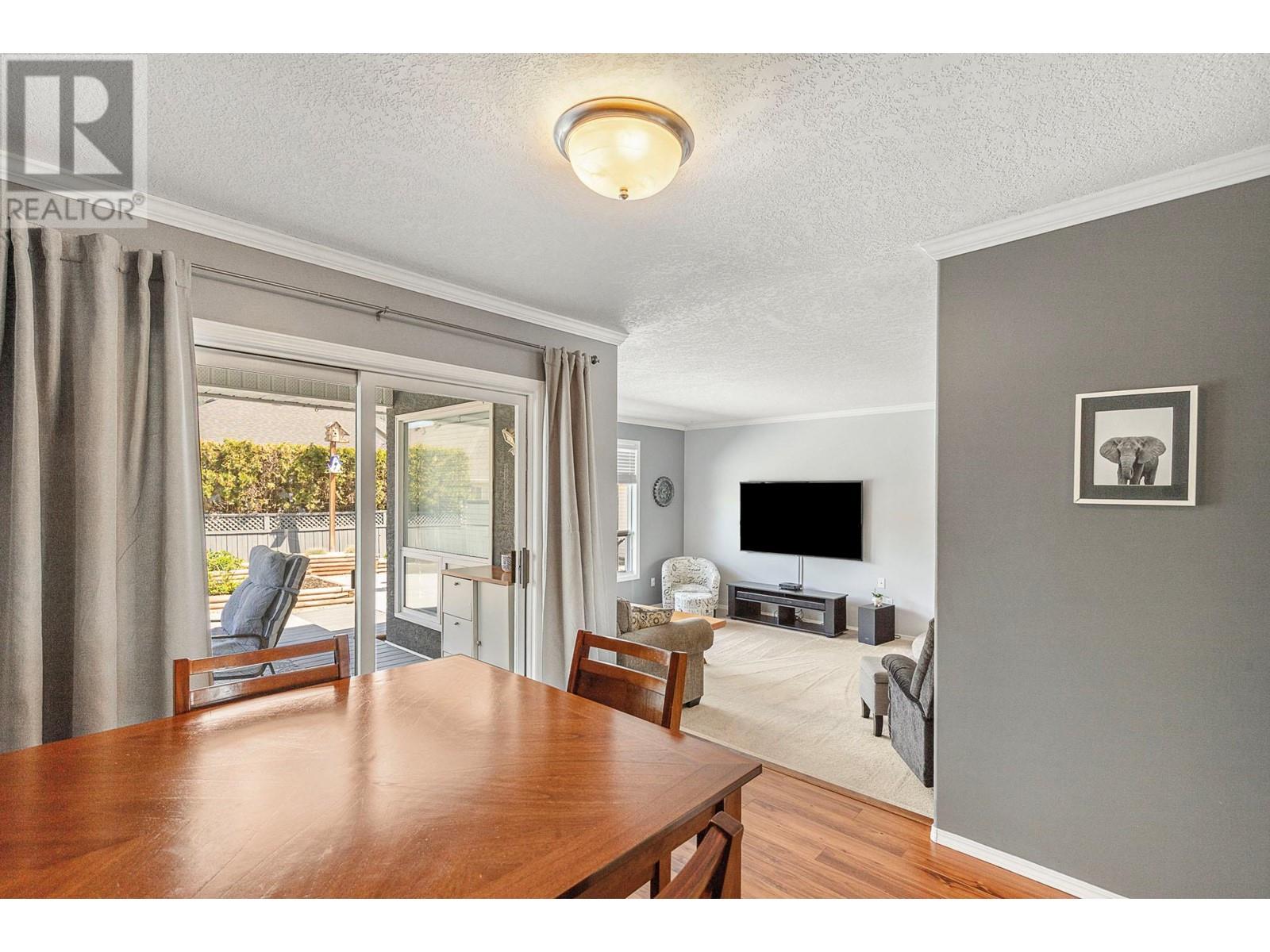 2088 Okanagan Street, Armstrong, British Columbia  V4Y 0C4 - Photo 16 - 10346407