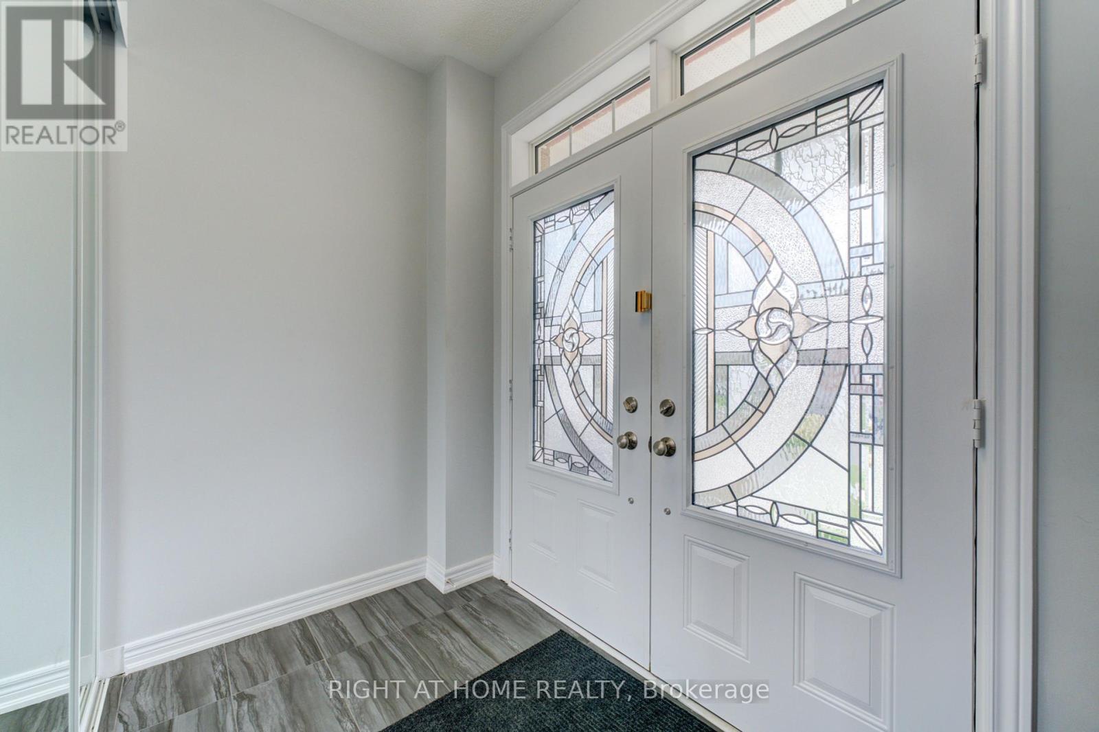Property at 39 DRAKE AVENUE image 3