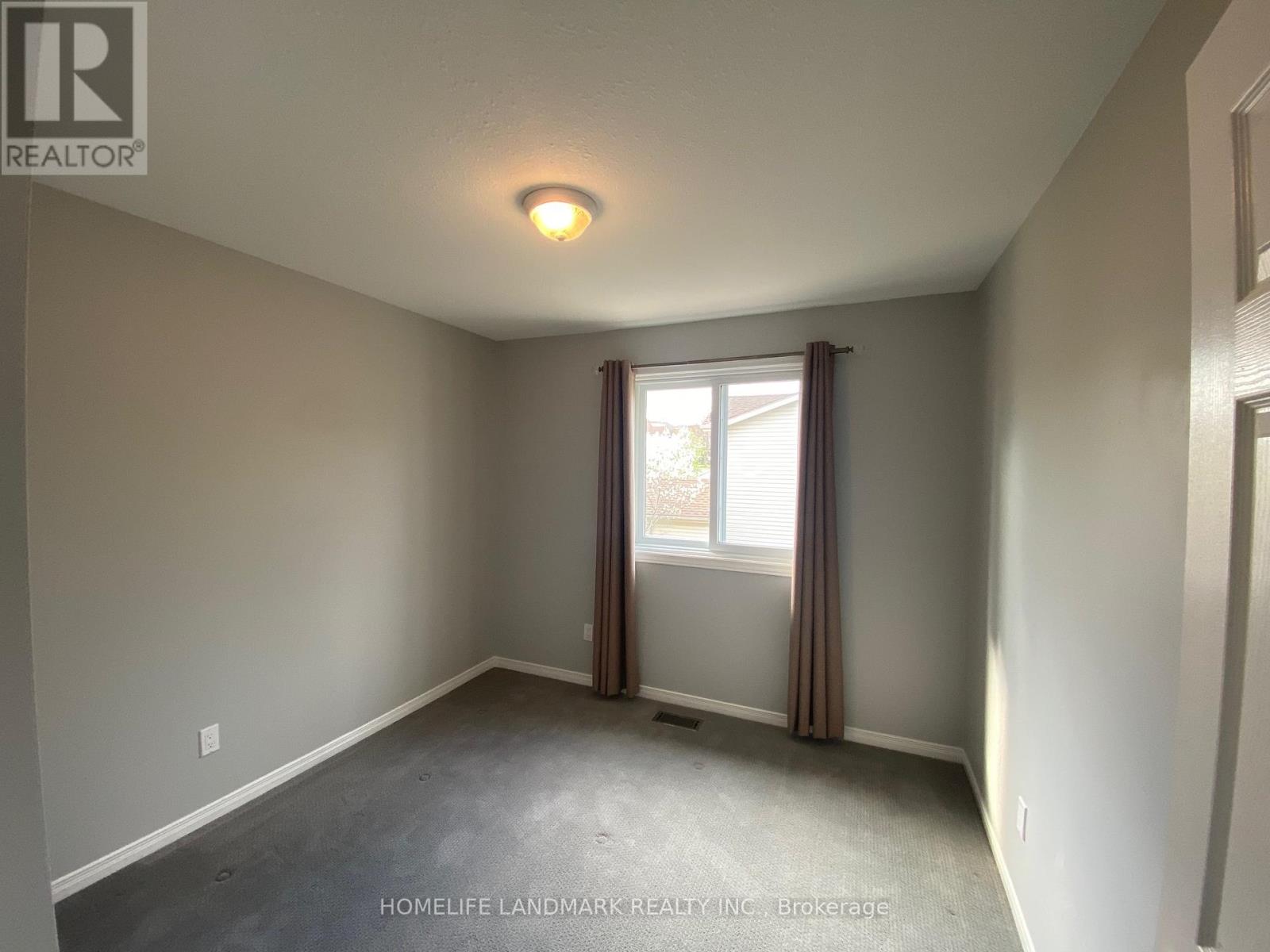 B - 664 Columbia Forest Boulevard, Waterloo, Ontario  N2V 2K9 - Photo 14 - X12138732