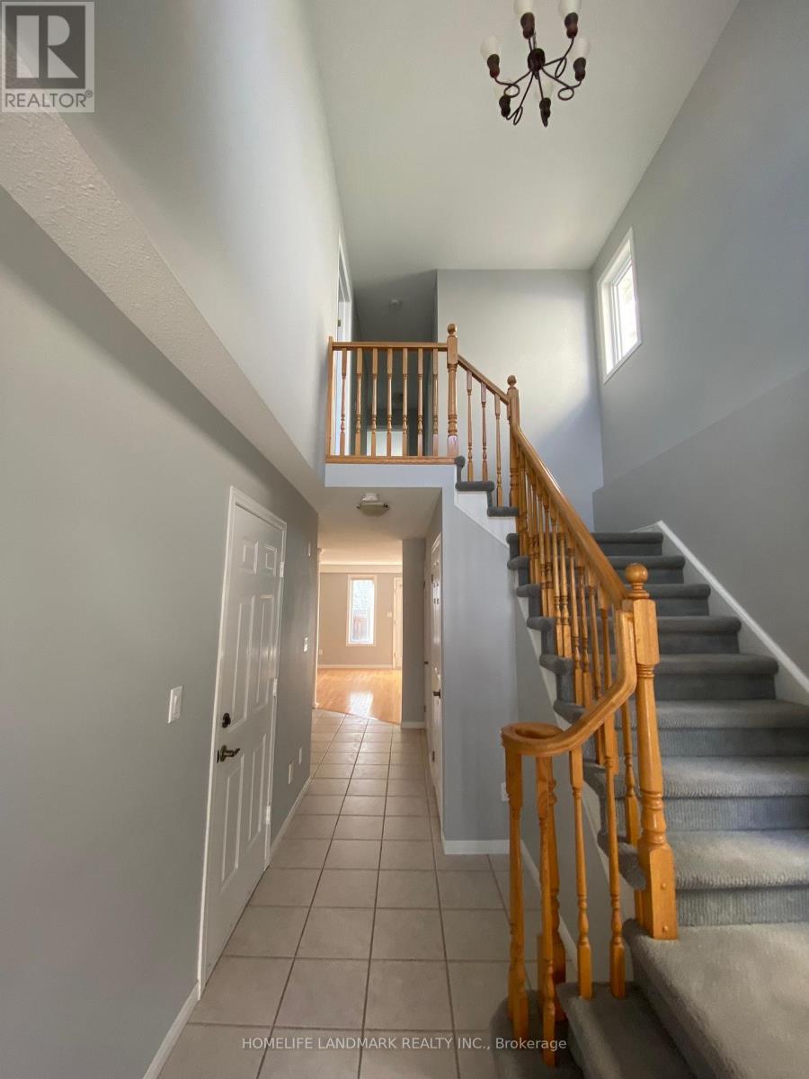 B - 664 Columbia Forest Boulevard, Waterloo, Ontario  N2V 2K9 - Photo 2 - X12138732