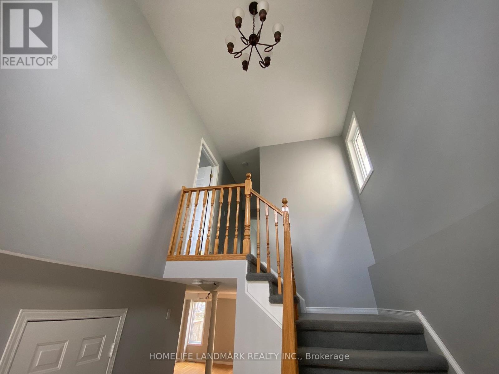 B - 664 Columbia Forest Boulevard, Waterloo, Ontario  N2V 2K9 - Photo 3 - X12138732