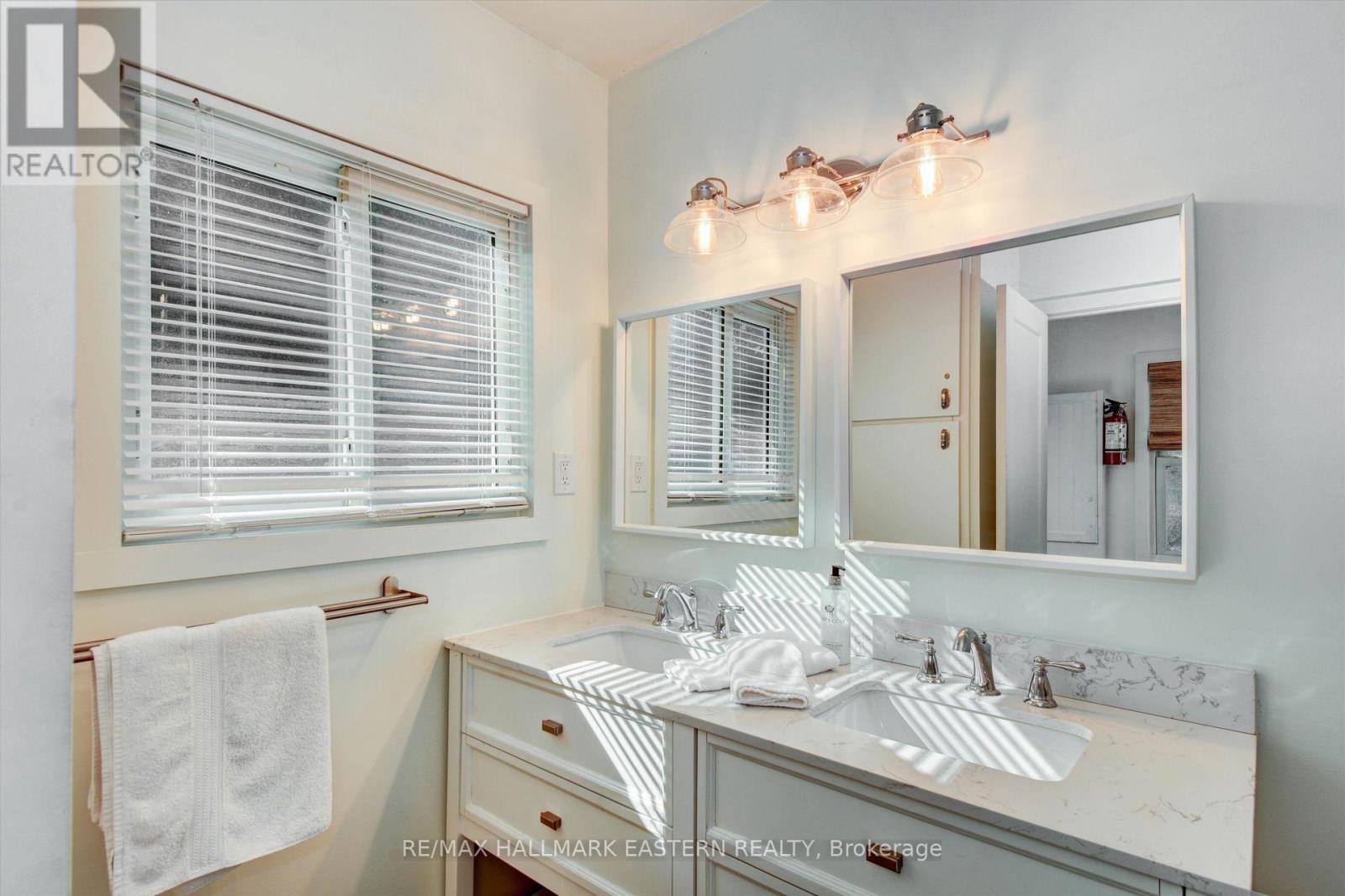 3158 Spring Lane N, Selwyn, Ontario  K0L 2H0 - Photo 13 - X12138800