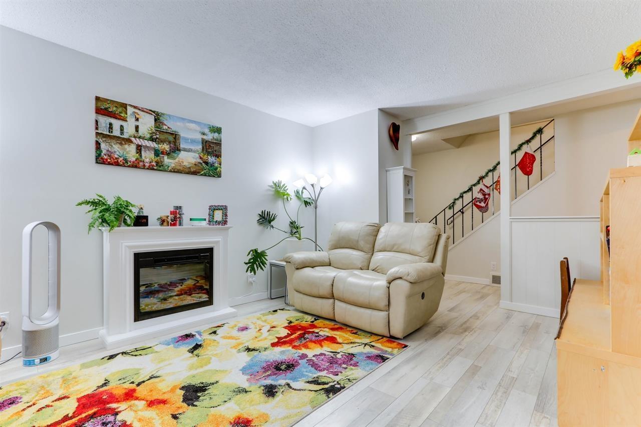 Property at 77 15265 105 AVENUE image 2