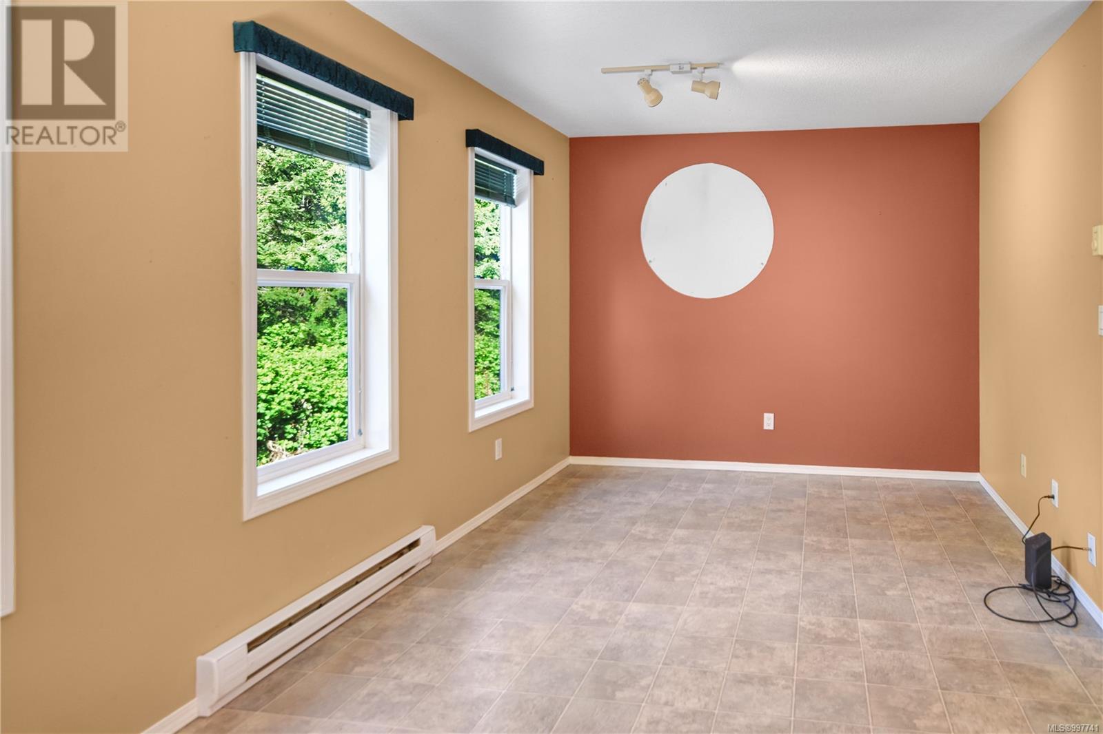 160 Rosislos Blvd, Gabriola Island, British Columbia  V0R 1X1 - Photo 16 - 997741
