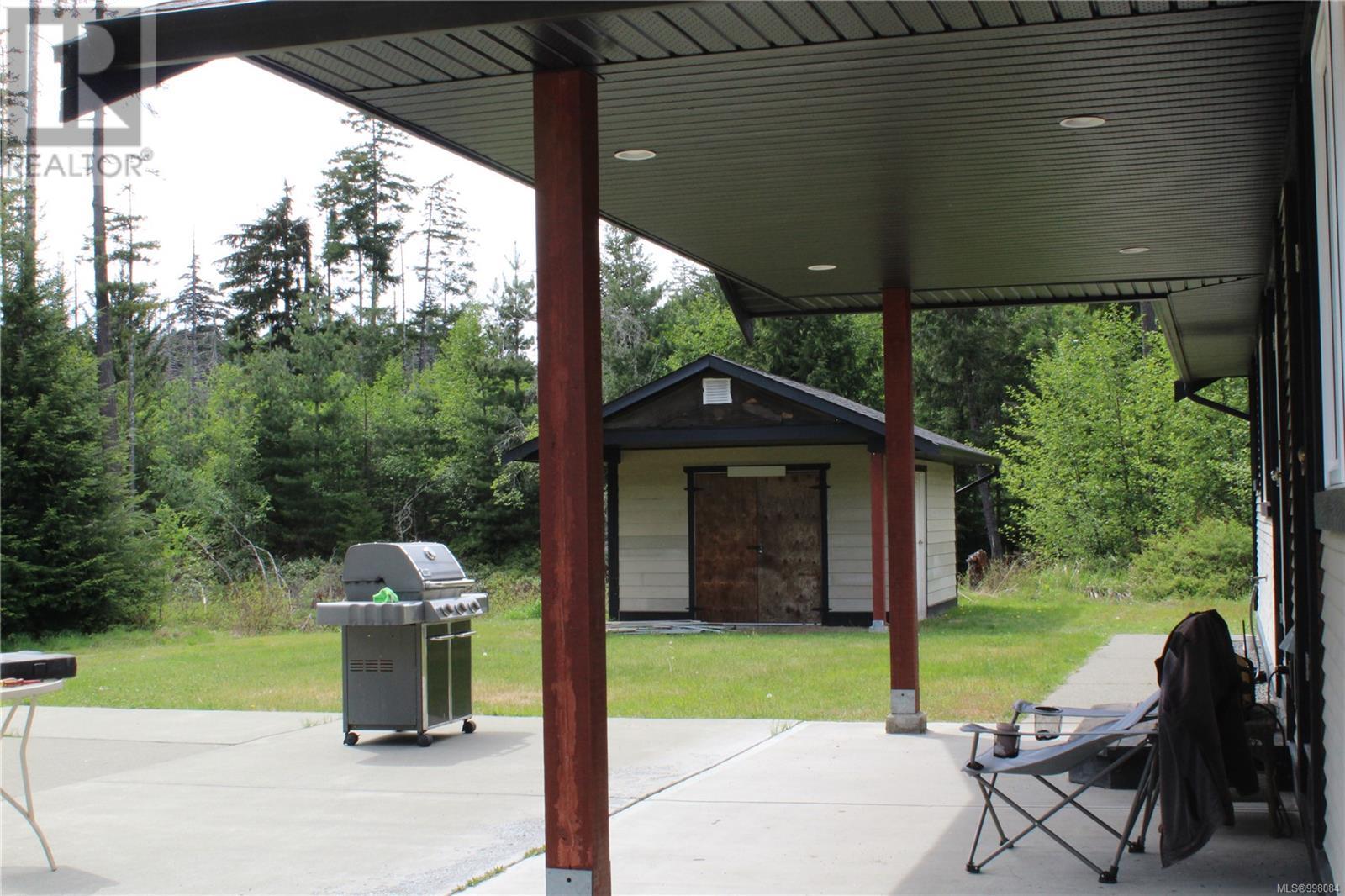 Property at 2932 RENFREW Rd image 5