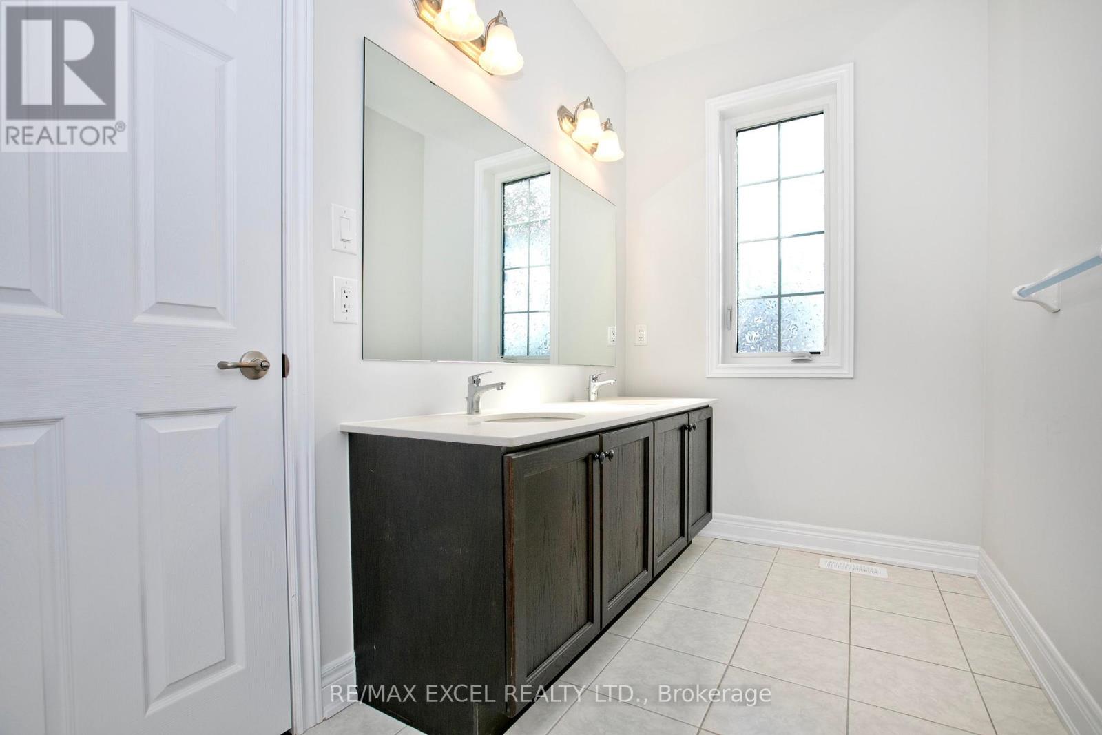 4 Yarl Drive, Markham, Ontario  L3S 0G3 - Photo 22 - N12138260