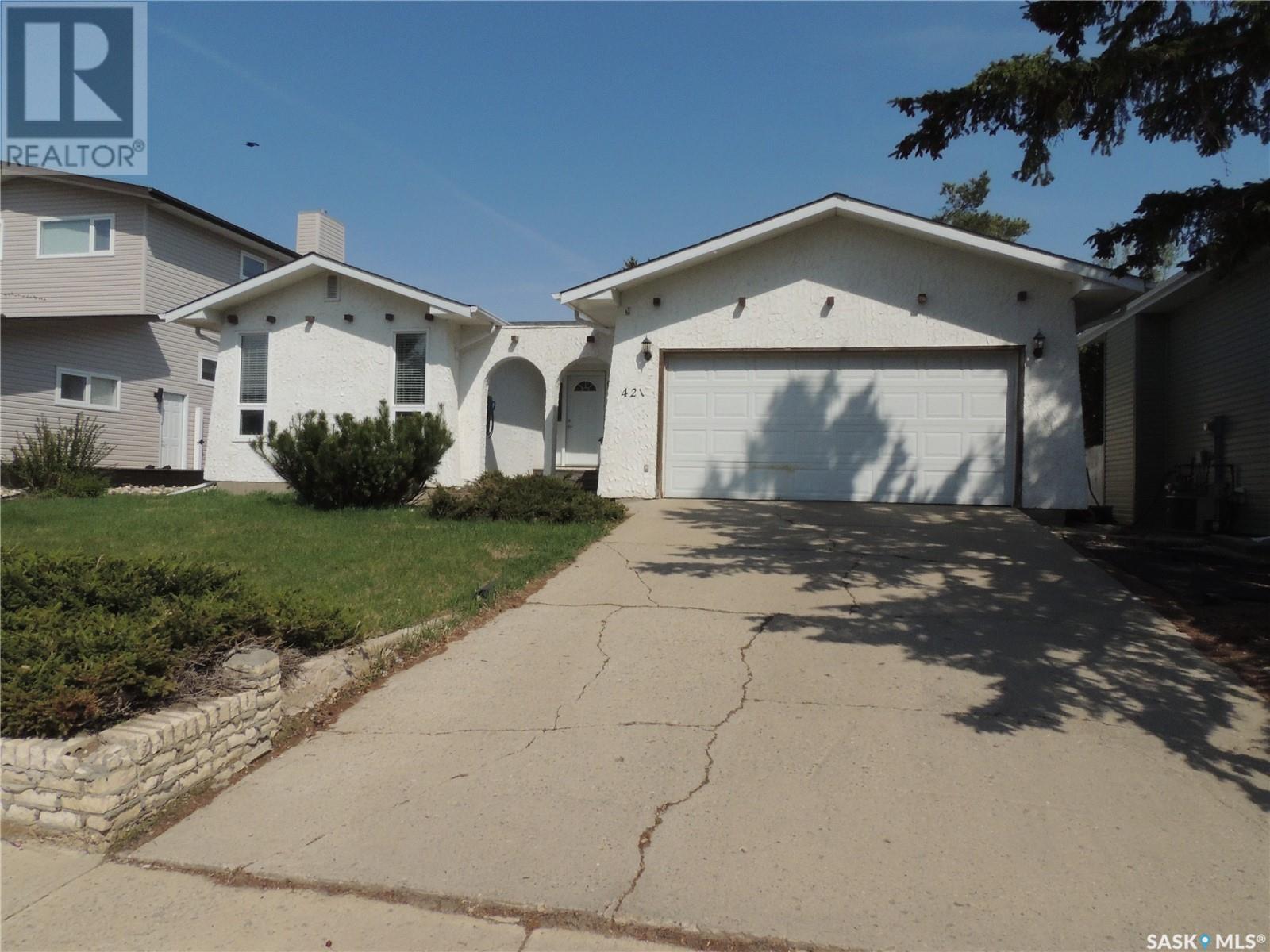 Property at 421 Maple BAY image 1