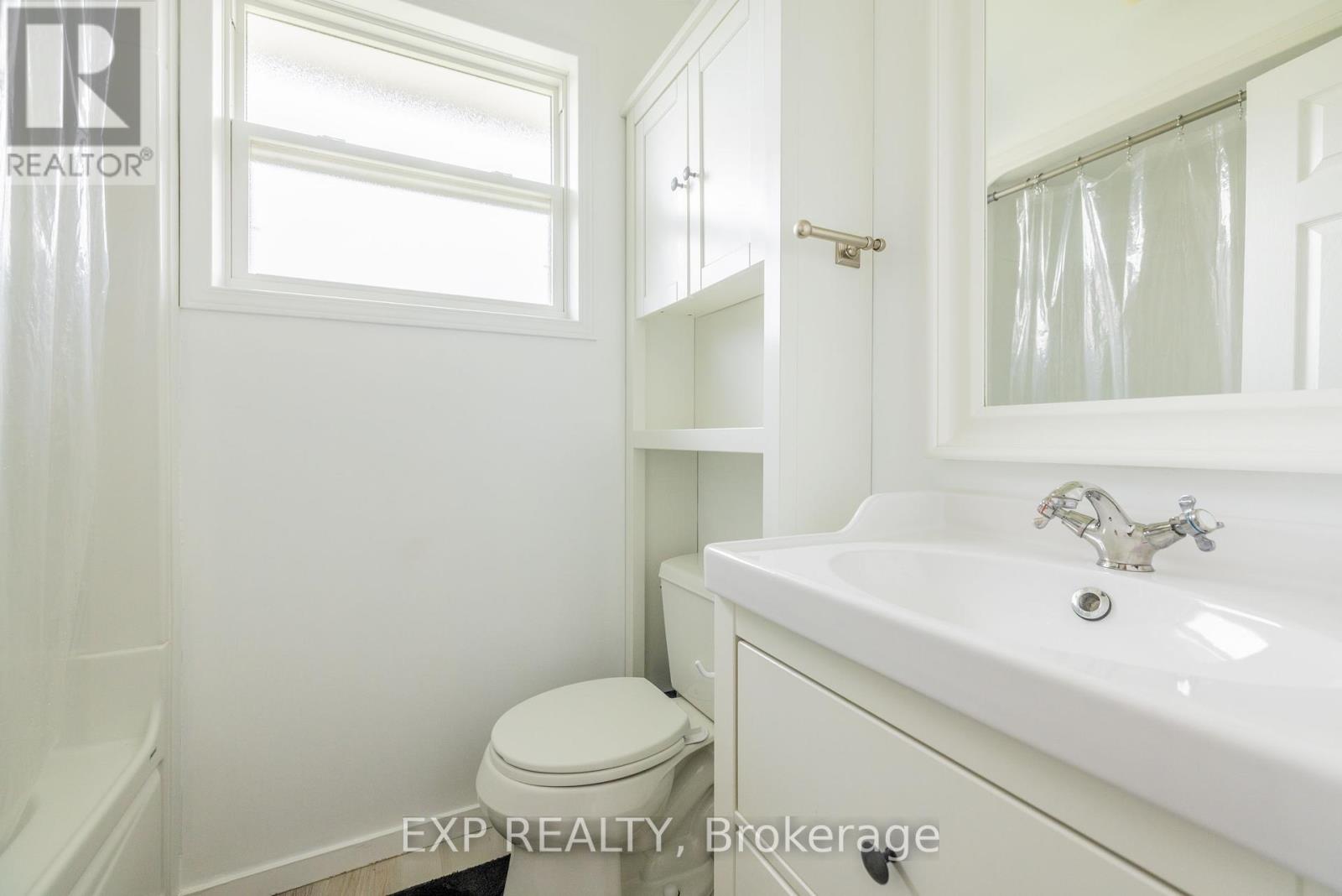 1954 Rosebella Avenue, Ottawa, Ontario  K1T 1G7 - Photo 17 - X12138759