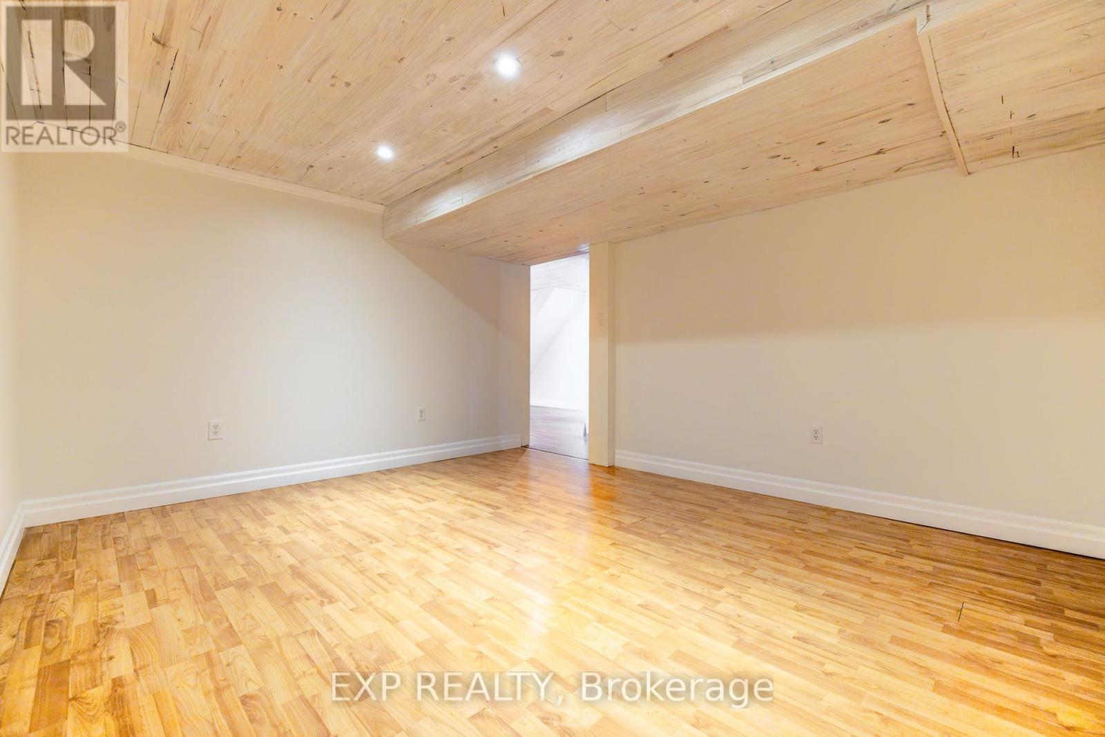 1954 Rosebella Avenue, Ottawa, Ontario  K1T 1G7 - Photo 21 - X12138759