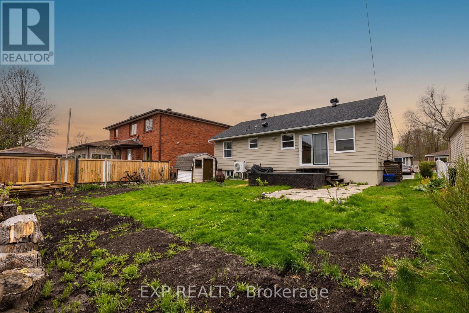 1954 Rosebella Avenue, Ottawa, Ontario  K1T 1G7 - Photo 28 - X12138759