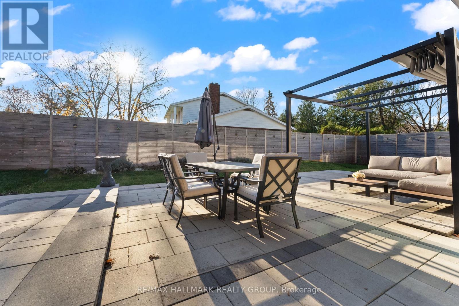 2 St. Remy Drive, Ottawa, Ontario  K2J 1A3 - Photo 6 - X12138787