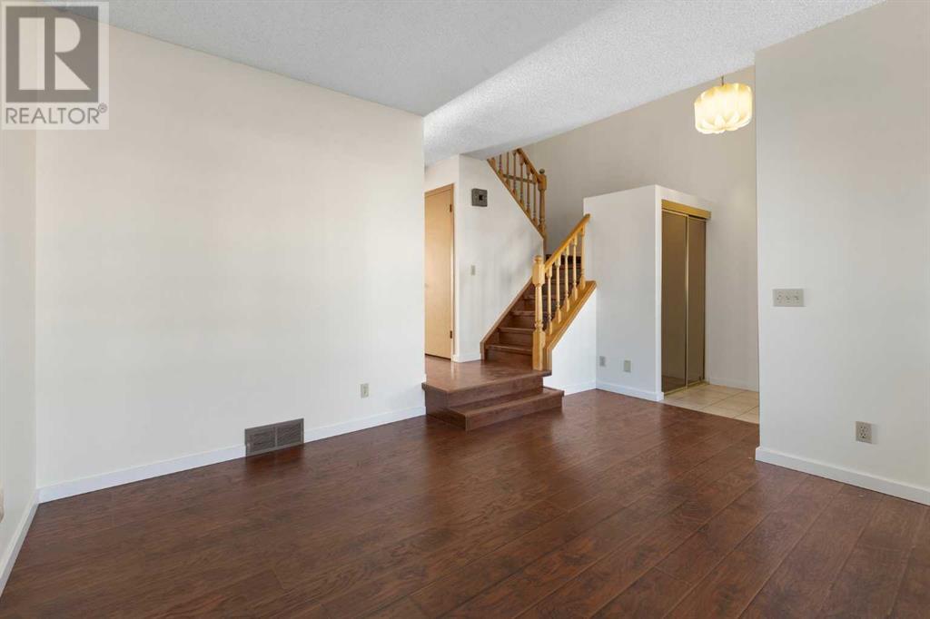 Property at 3339 Catalina Boulevard NE image 5