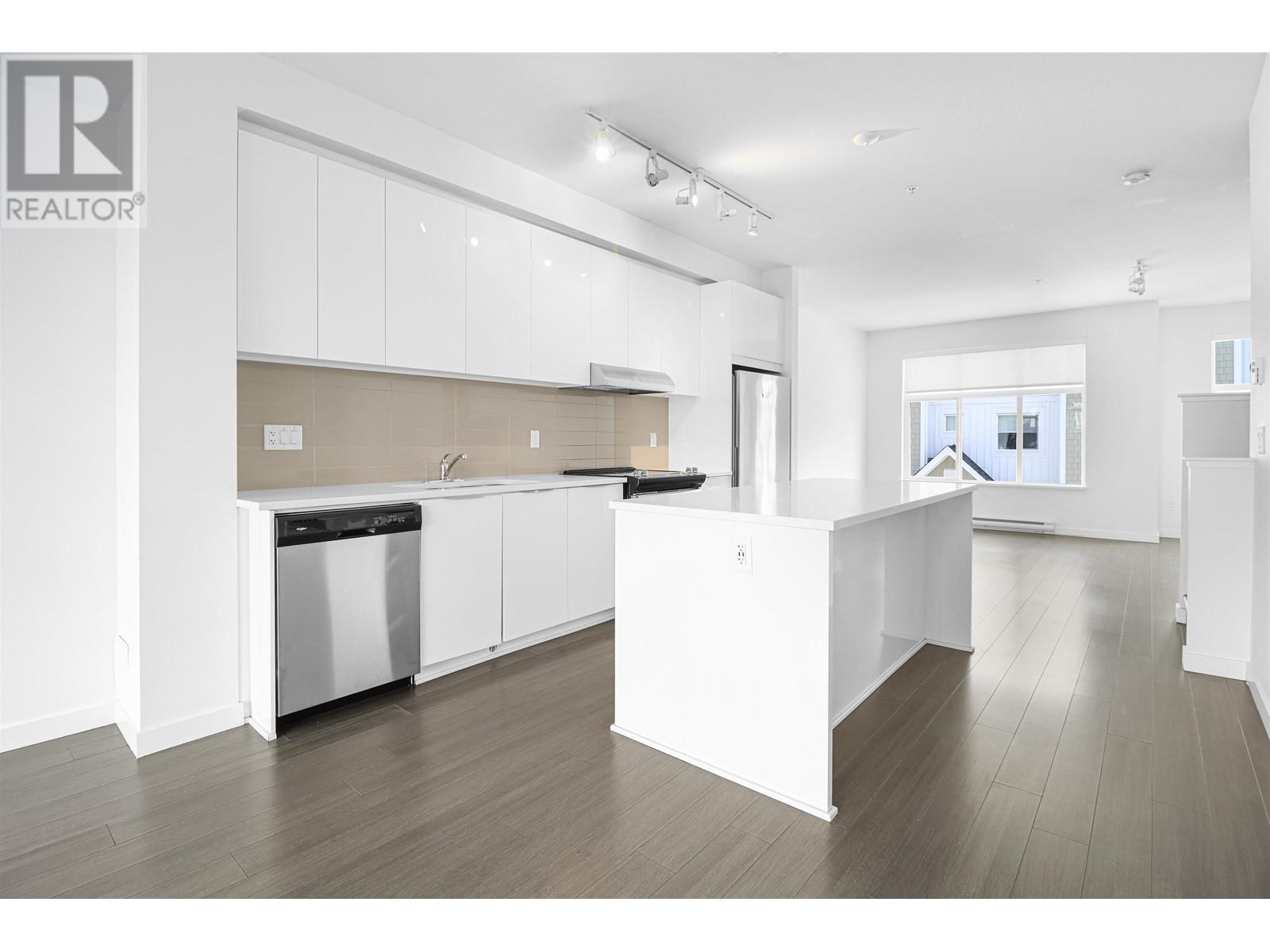 1034 11280 Pazarena Place, Maple Ridge, British Columbia  V2X 9H8 - Photo 1 - R2989160