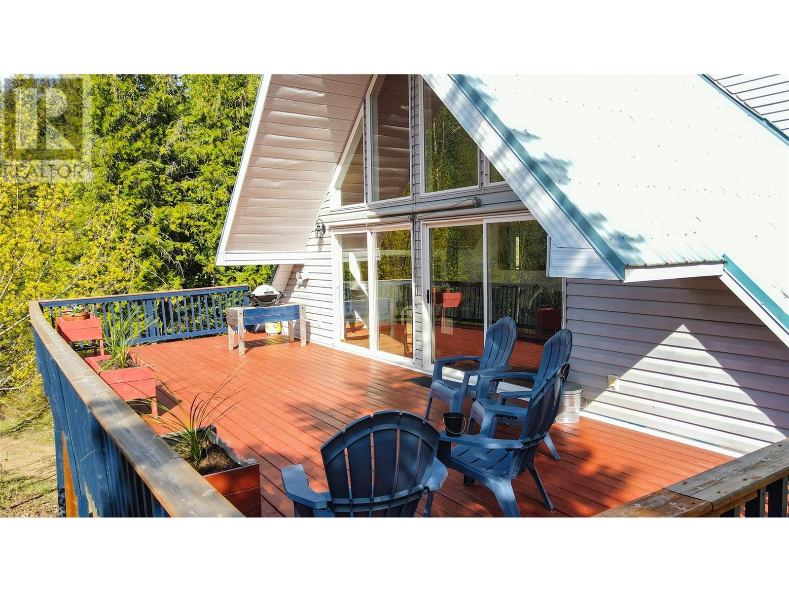 909 Carney Bridge Road, Salmo, British Columbia  V0G 1Z0 - Photo 2 - 10345149