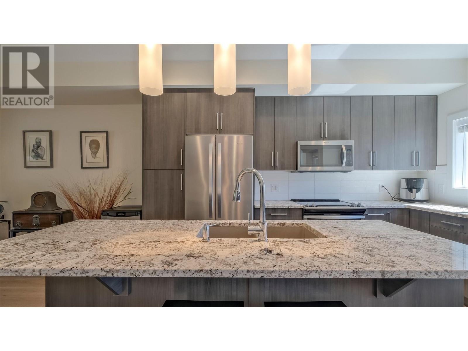 300 Drysdale Boulevard Unit# 38, Kelowna, British Columbia  V1V 3E6 - Photo 6 - 10345923