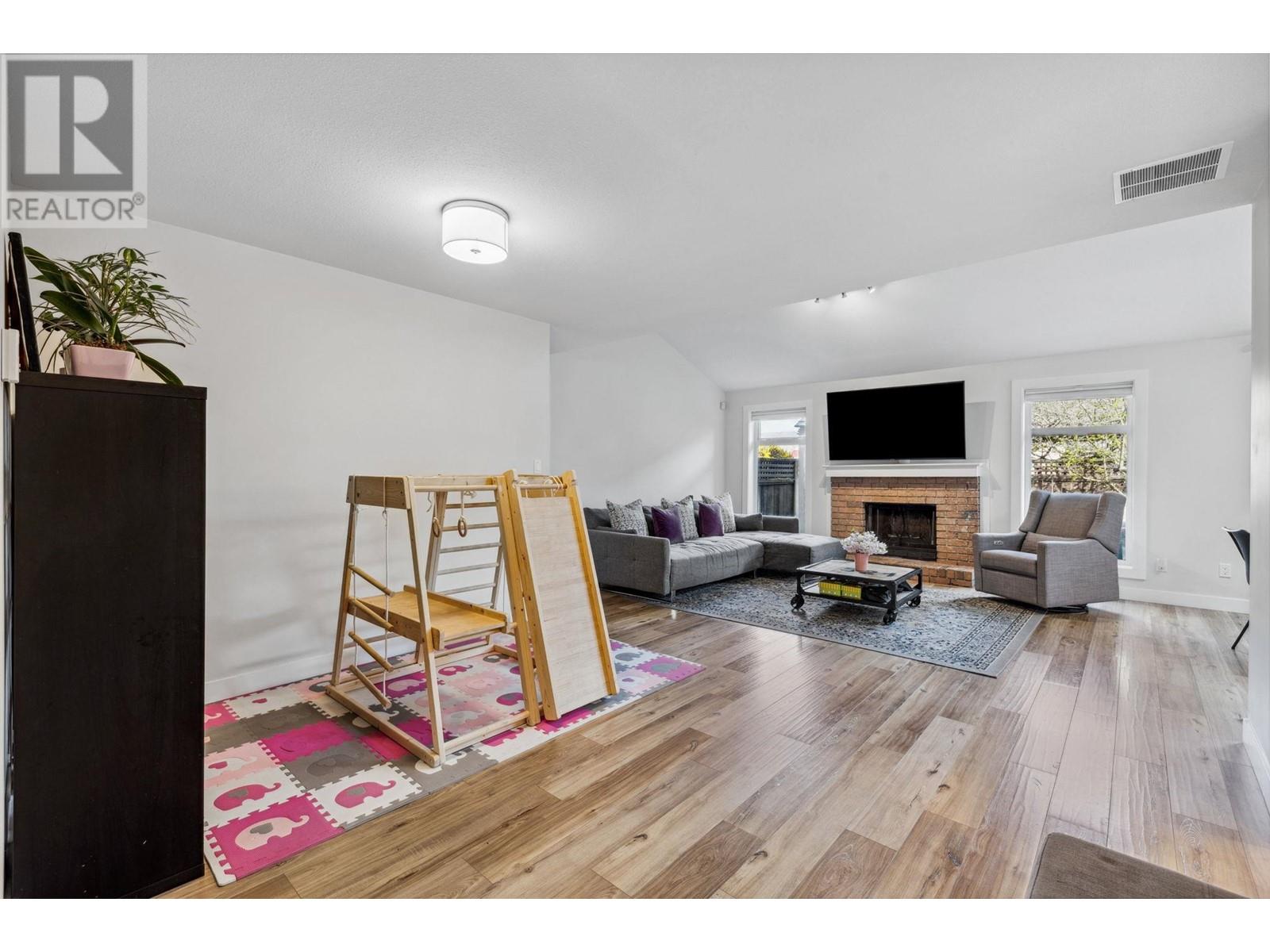 10 10177 Pugwash Place, Richmond, British Columbia  V7E 5N9 - Photo 12 - R3000996