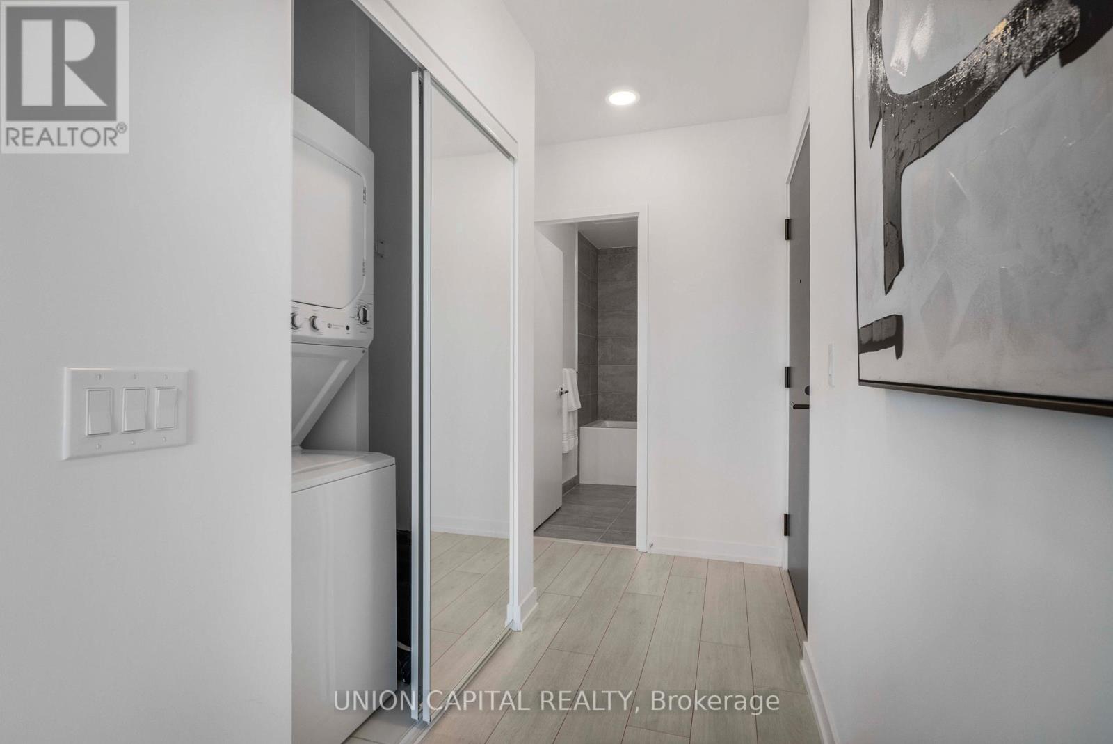 319 - 500 Dupont Street, Toronto, Ontario  M6G 0B8 - Photo 10 - C12138766