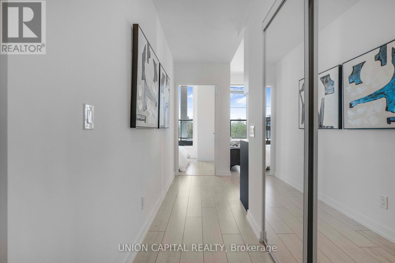 319 - 500 Dupont Street, Toronto, Ontario  M6G 0B8 - Photo 3 - C12138766