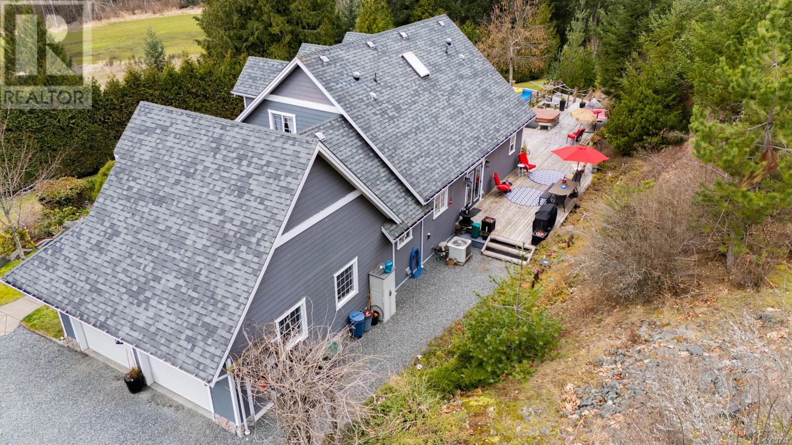 Property at 1591 Escarpment Way image 5