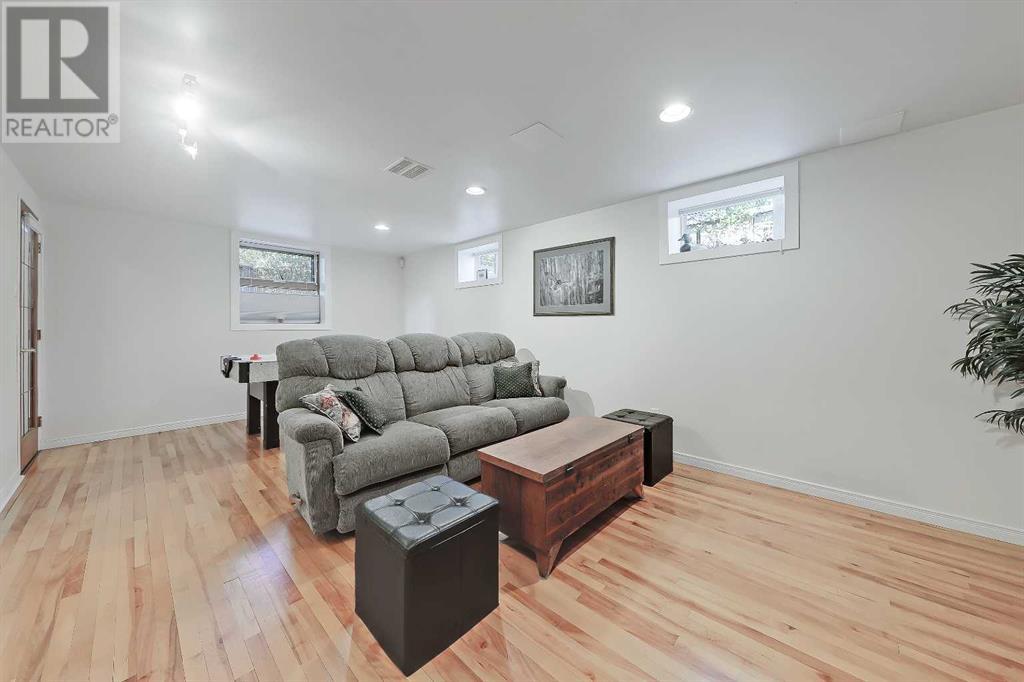 1720 12 Avenue Nw, Calgary, Alberta  T2N 1J2 - Photo 33 - A2218733