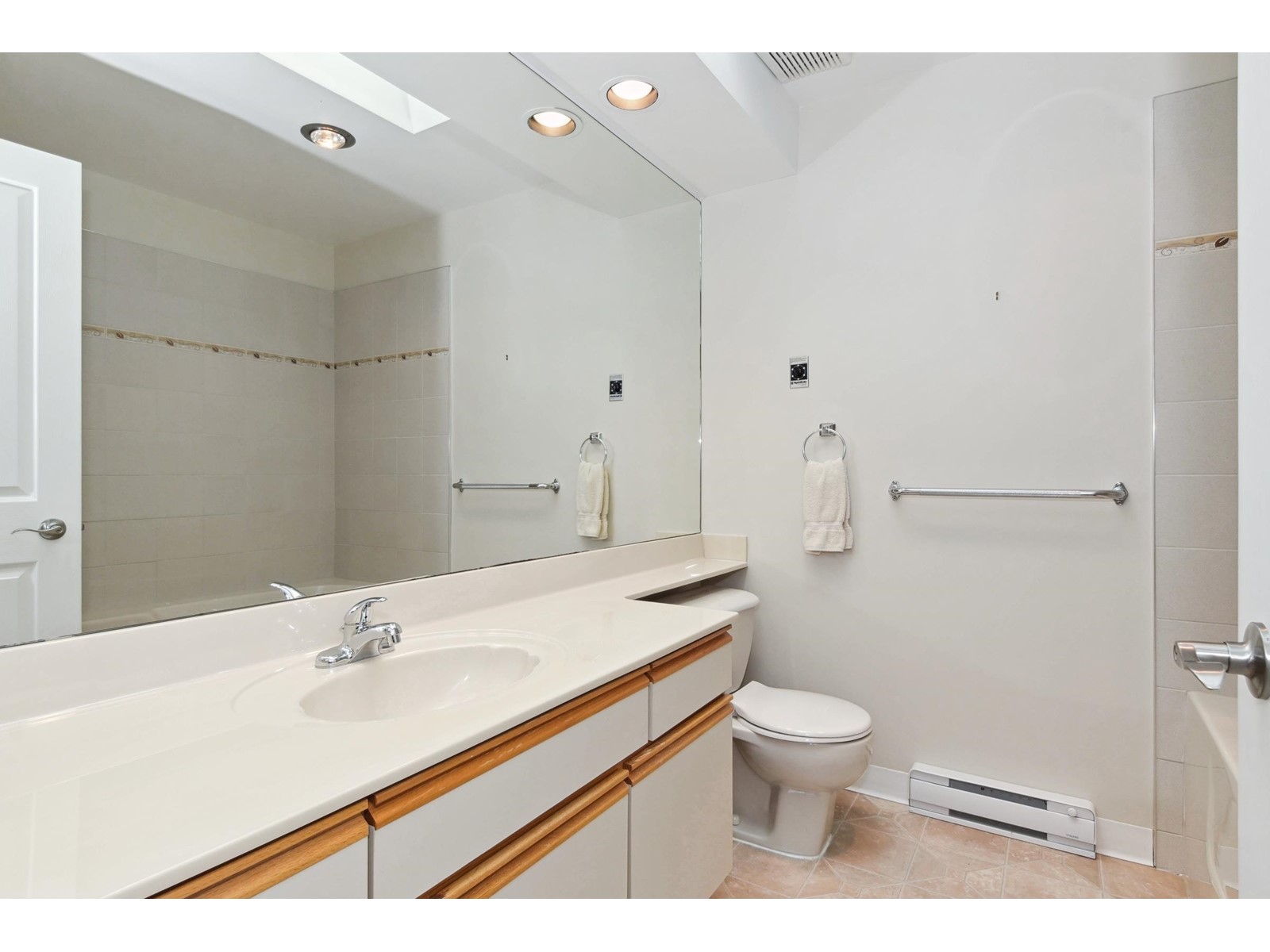228 7156 121 Street, Surrey, British Columbia  V3W 0J6 - Photo 16 - R3000990